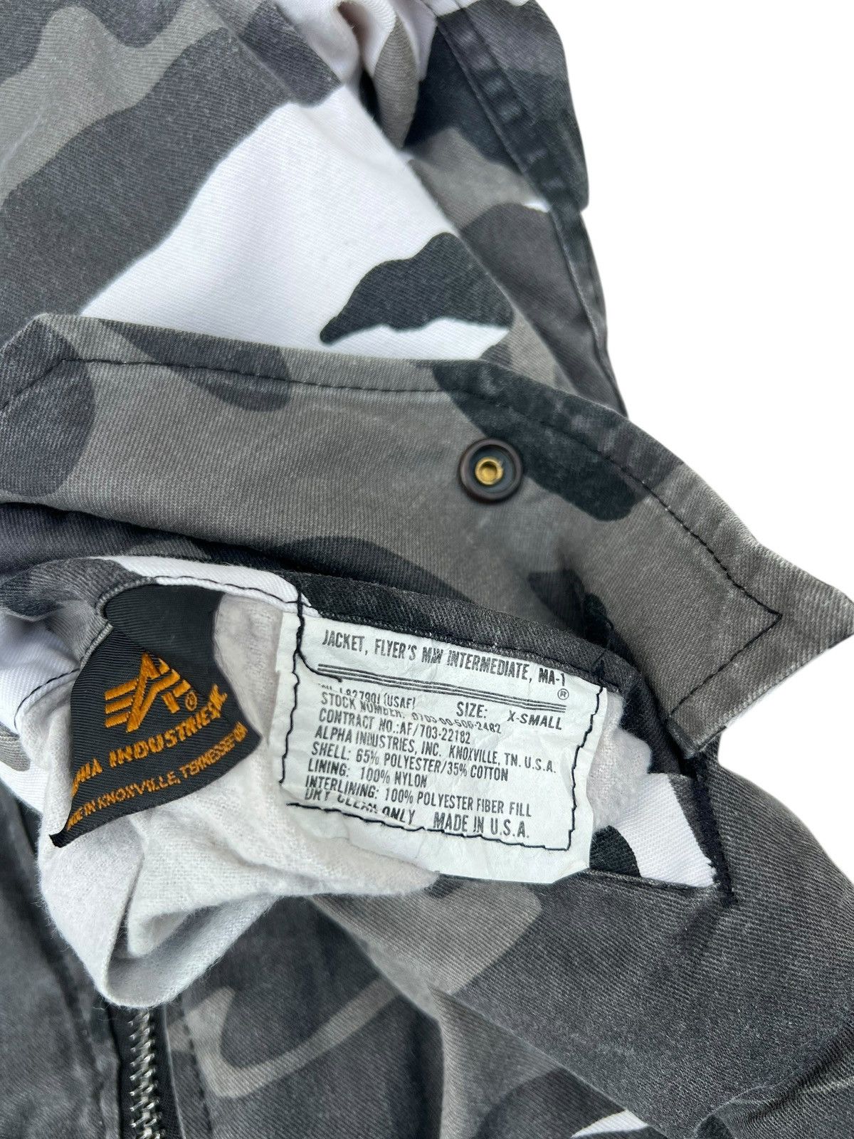 Alpha Industries Vintage 90s Alpha Industries USAF MA-1 Bomber Flight Jacket Size US XS / EU 42 / 0 - 23 Thumbnail