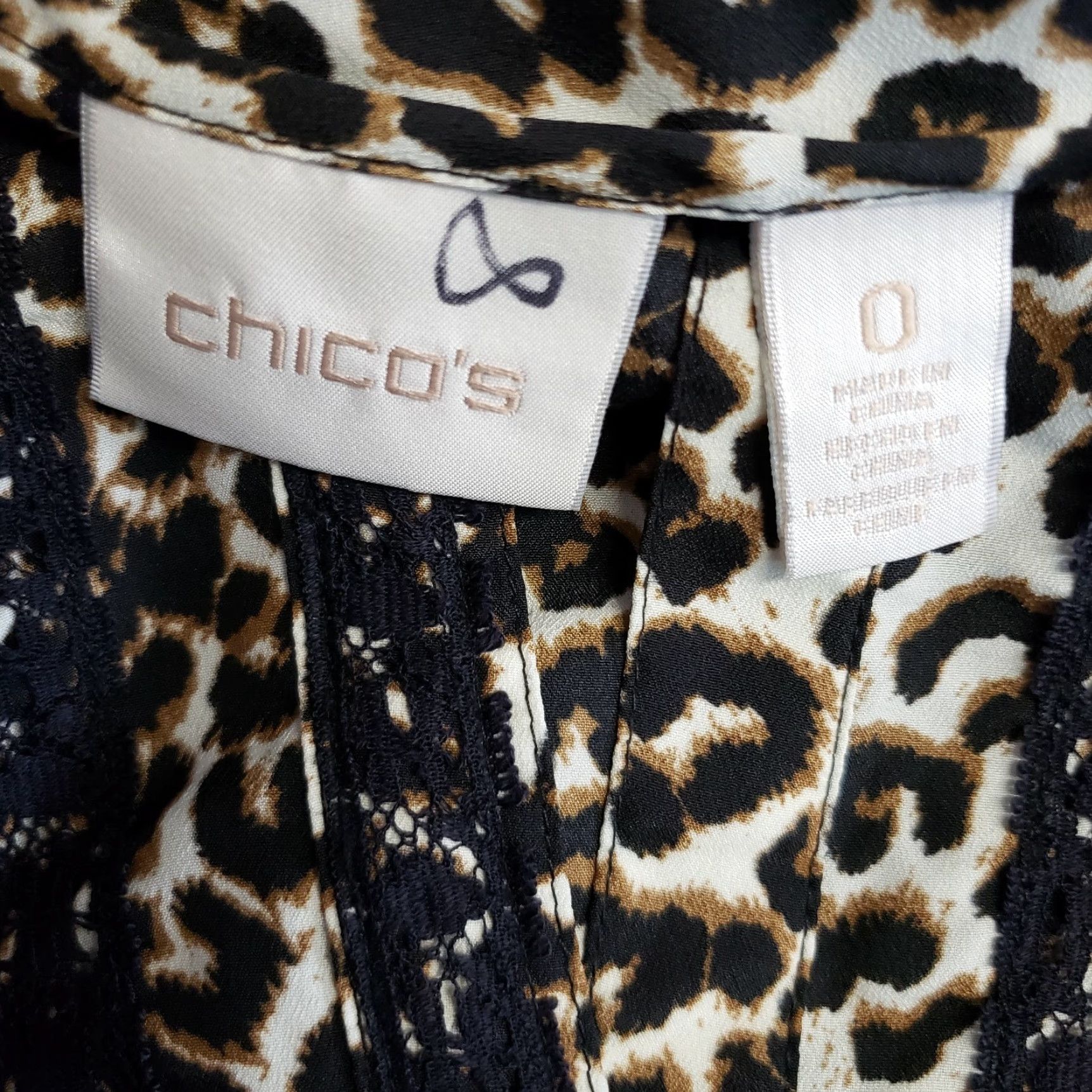 Vintage Chicos women's animal print blouse S long sleeve brown black 100% polyester Blouse Womens Simulated Tagged Sleeves Size S / US 4 / IT 40 - 5 Thumbnail