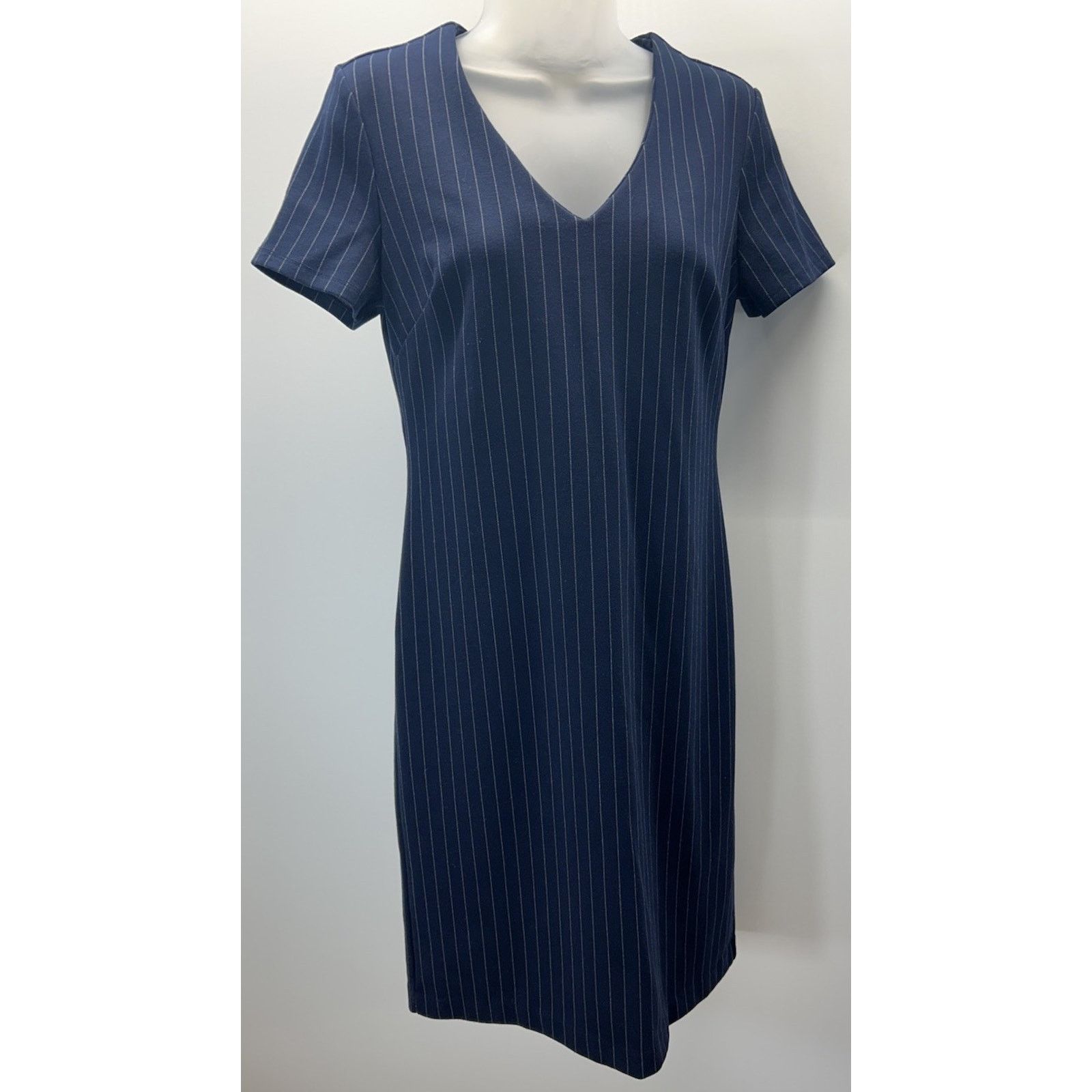 Banana Republic BANANA REPUBLIC CAP SLEEVE V-NECK SHEATH DRESS SIZE 6 Size M / US 6-8 / IT 42-44 - 1 Thumbnail
