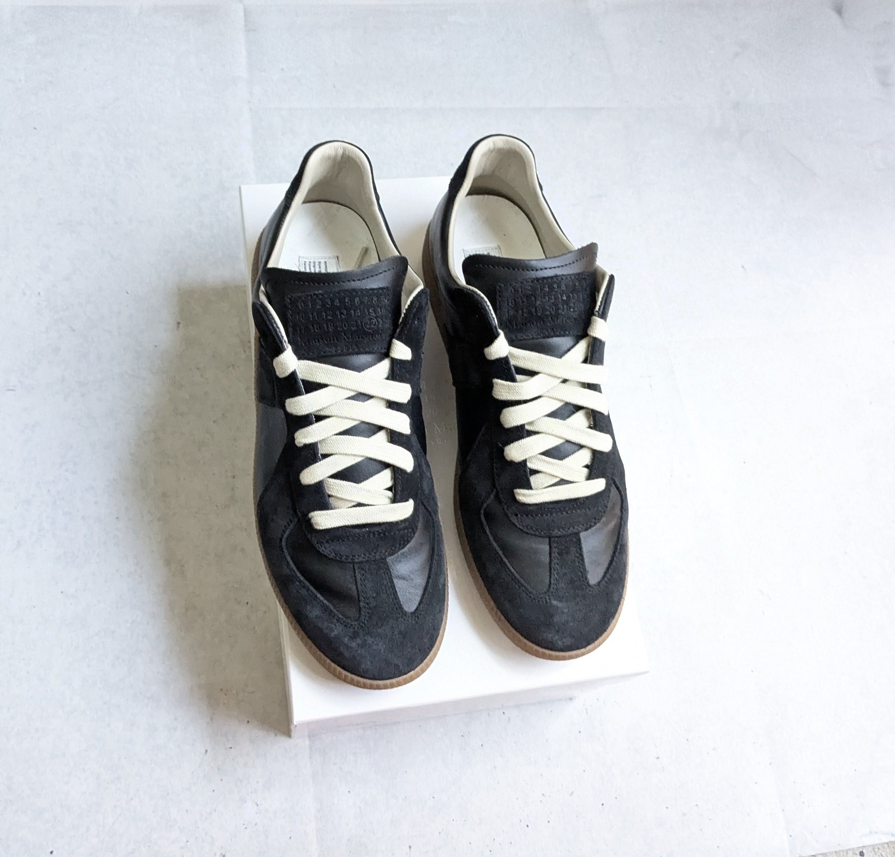 Maison Margiela Maison Margiela Replica GAT Sneakers Black 11 44 Gum Size US 11 / EU 44 - 1 Thumbnail