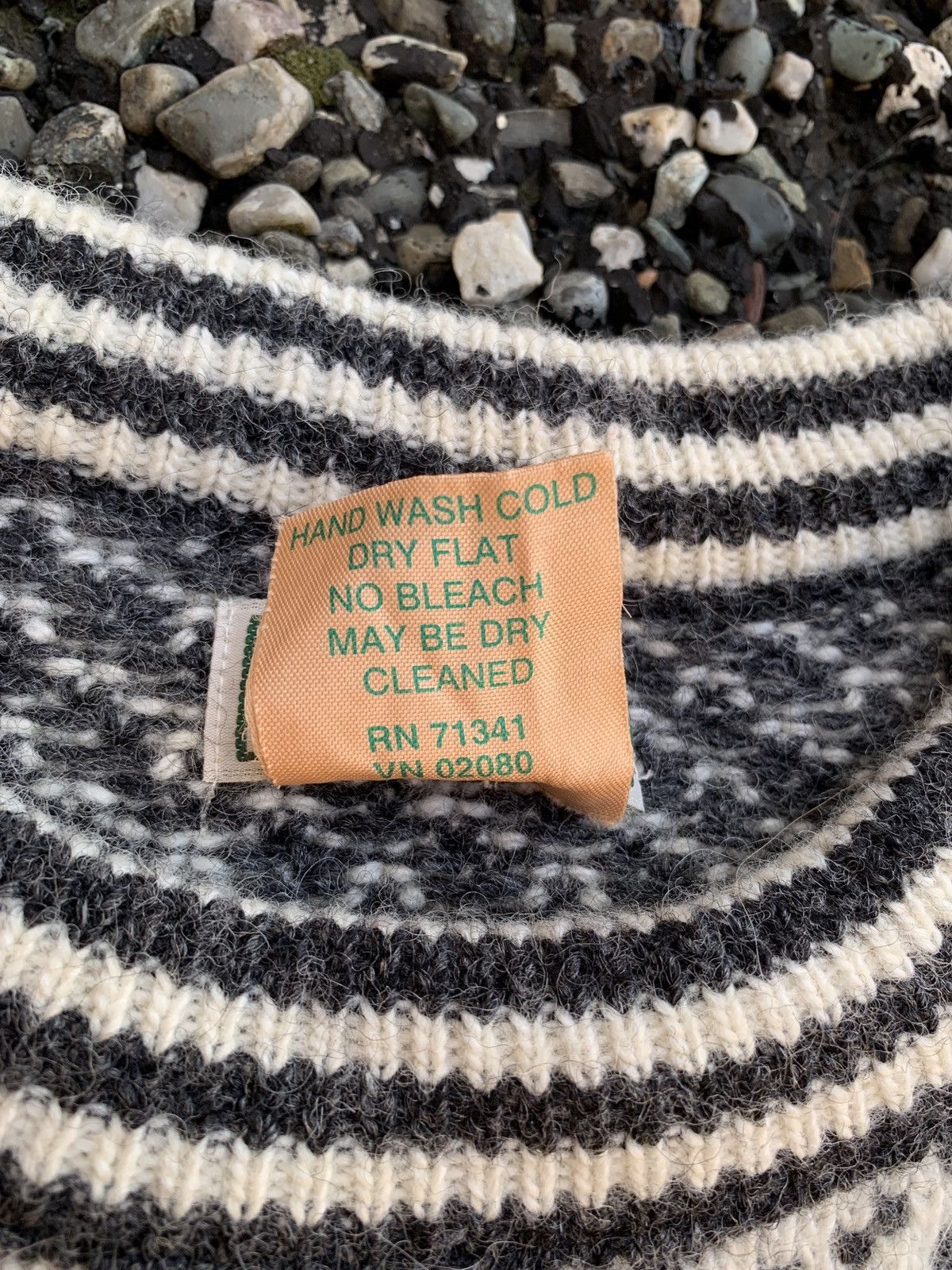 L.L. Bean Vintage L.L.Bean Norway Birdseye Wool Crewneck Sweater Size M / US 6-8 / IT 42-44 - 7 Thumbnail