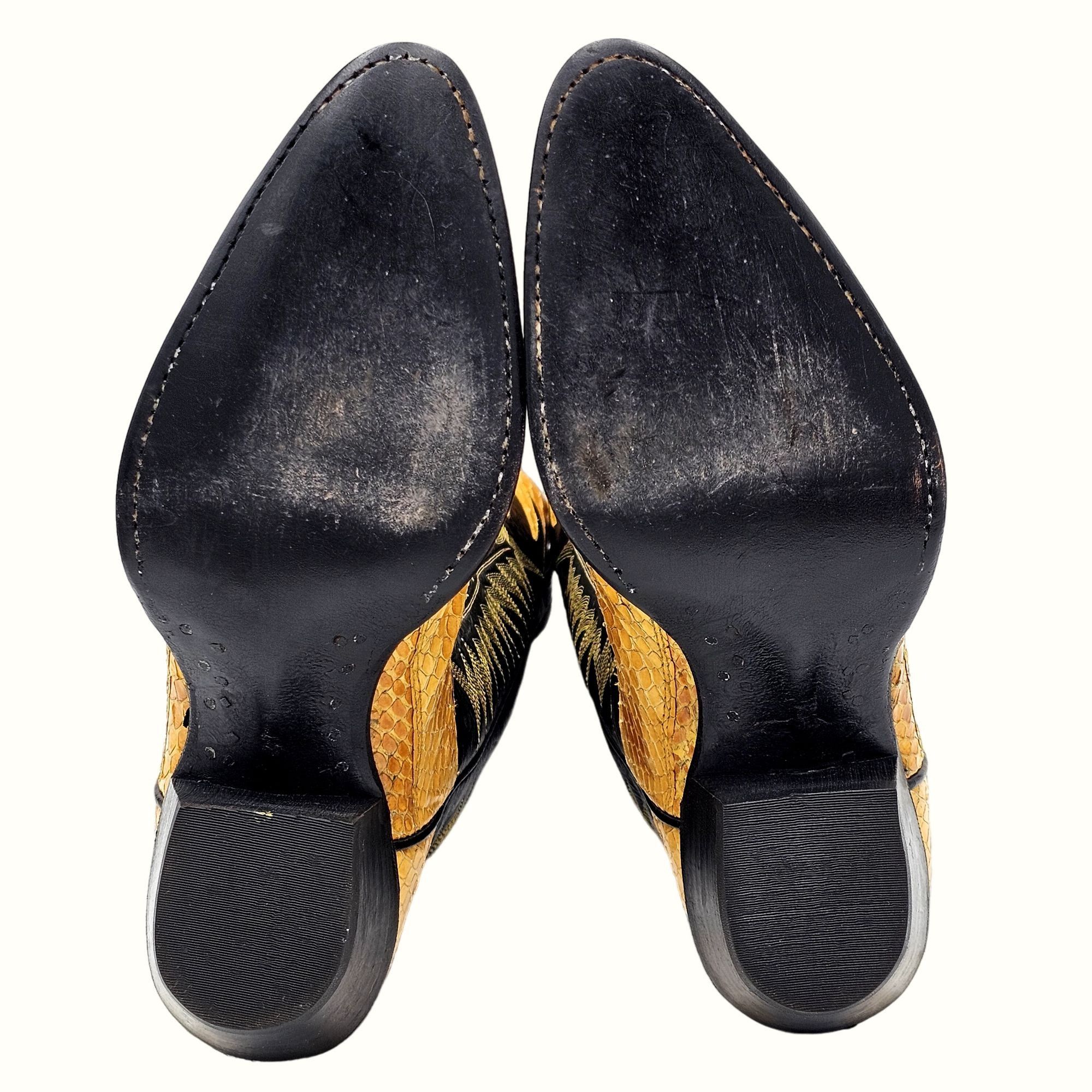 Tony Lama Vintage Tony Lama Exotic Yellow Black Python Snake Cowgirl 5 Size US 5 / IT 35 - 3 Thumbnail