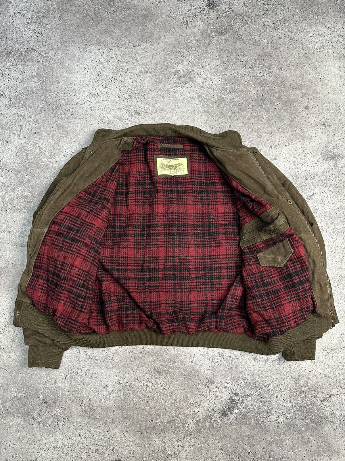Chevignon × Vintage Vintage Chevignon Suede Leather Jacket Boxy Archival Aviator Size US L / EU 52-54 / 3 - 7 Thumbnail