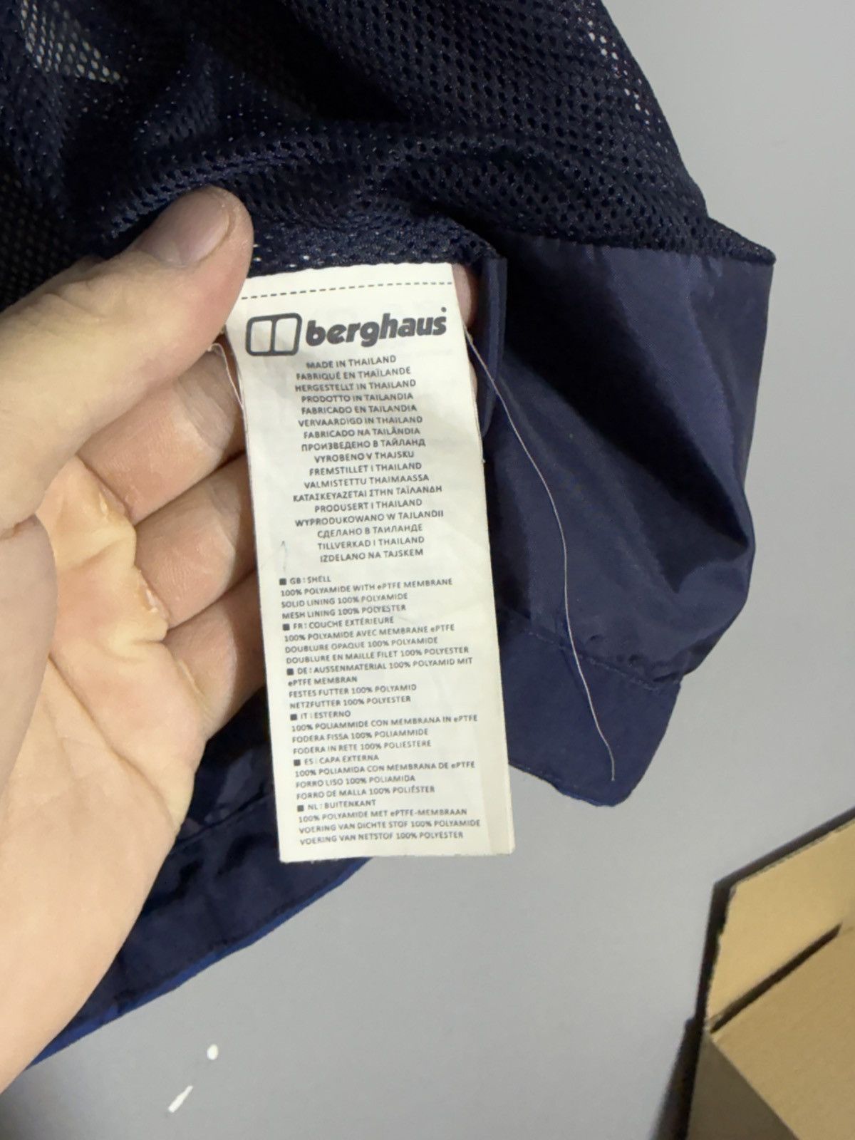 Berghaus Berghaus Gore-Tex Blue Jacket mens size S Size US S / EU 44-46 / 1 - 12 Thumbnail