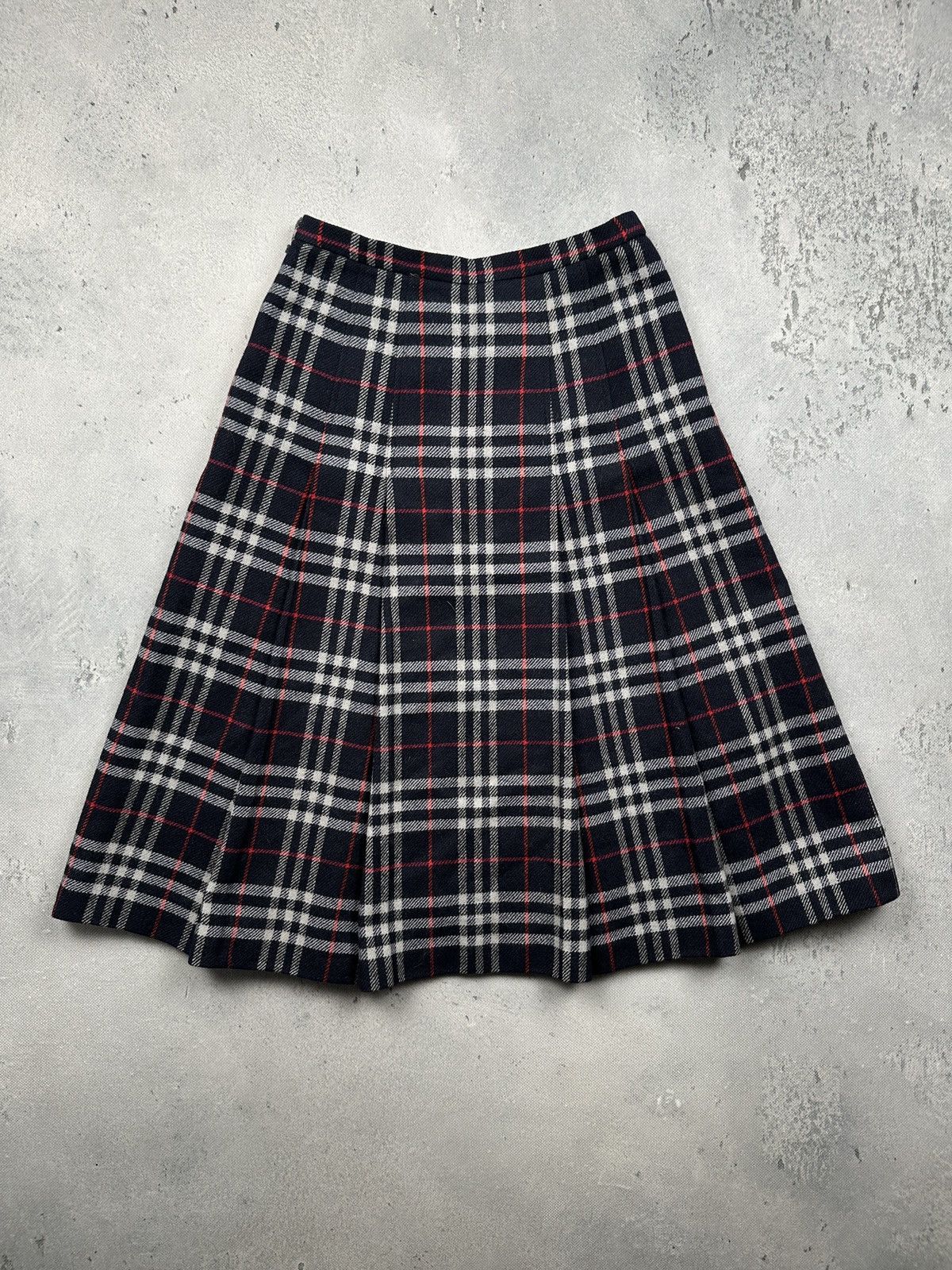 Burberry Vintage Burberrys Nova Check Wool Pleated Skirt UK Heritage Size 28" / US 6 / IT 42 - 1 Thumbnail