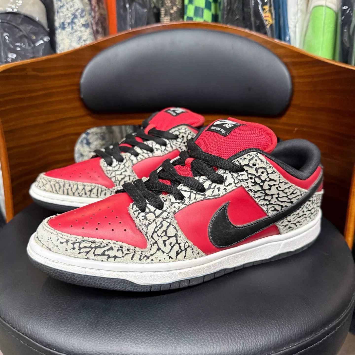 Nike Nike DUNK Collab Red Lowtop Sneakers 42 Men Size US 9 / EU 42 - 1 Thumbnail
