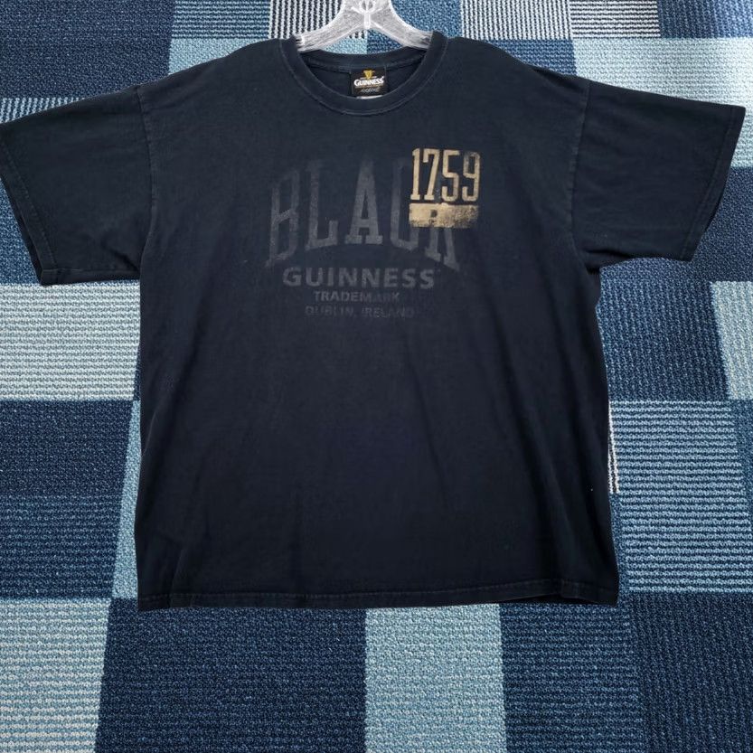 Vintage Guinness Shirt Mens XL Blue Preshrunk Short Sleeve Crew Neck T-Shirt 90s Style Beer Classic Size US XL / EU 56 / 4 - 1 Thumbnail