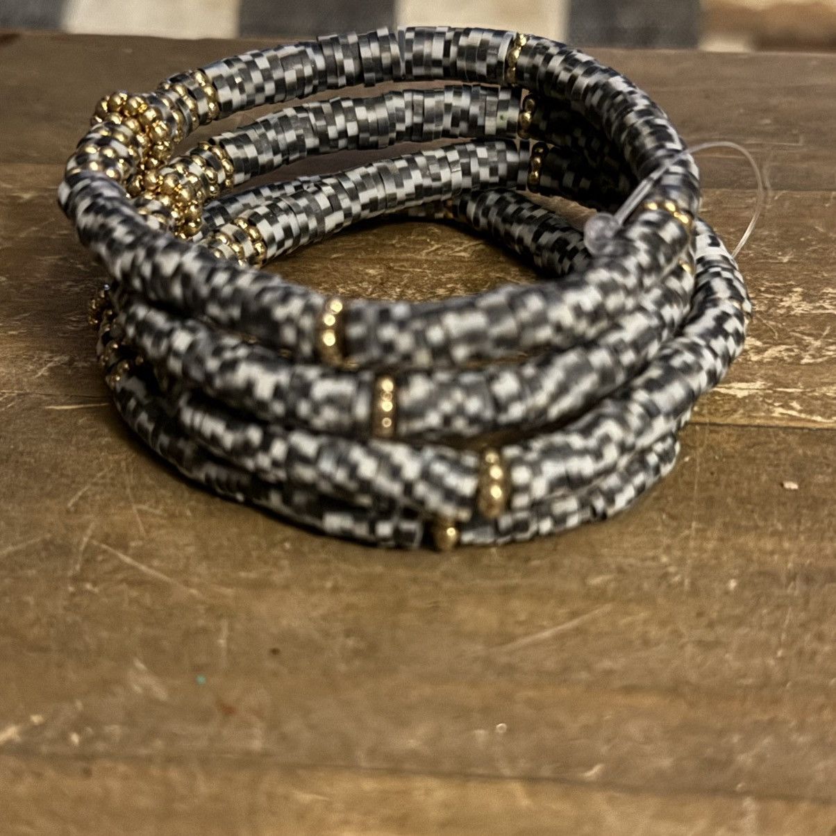 Other Black and white heshi bead stretch bracelets Size ONE SIZE - 7 Thumbnail