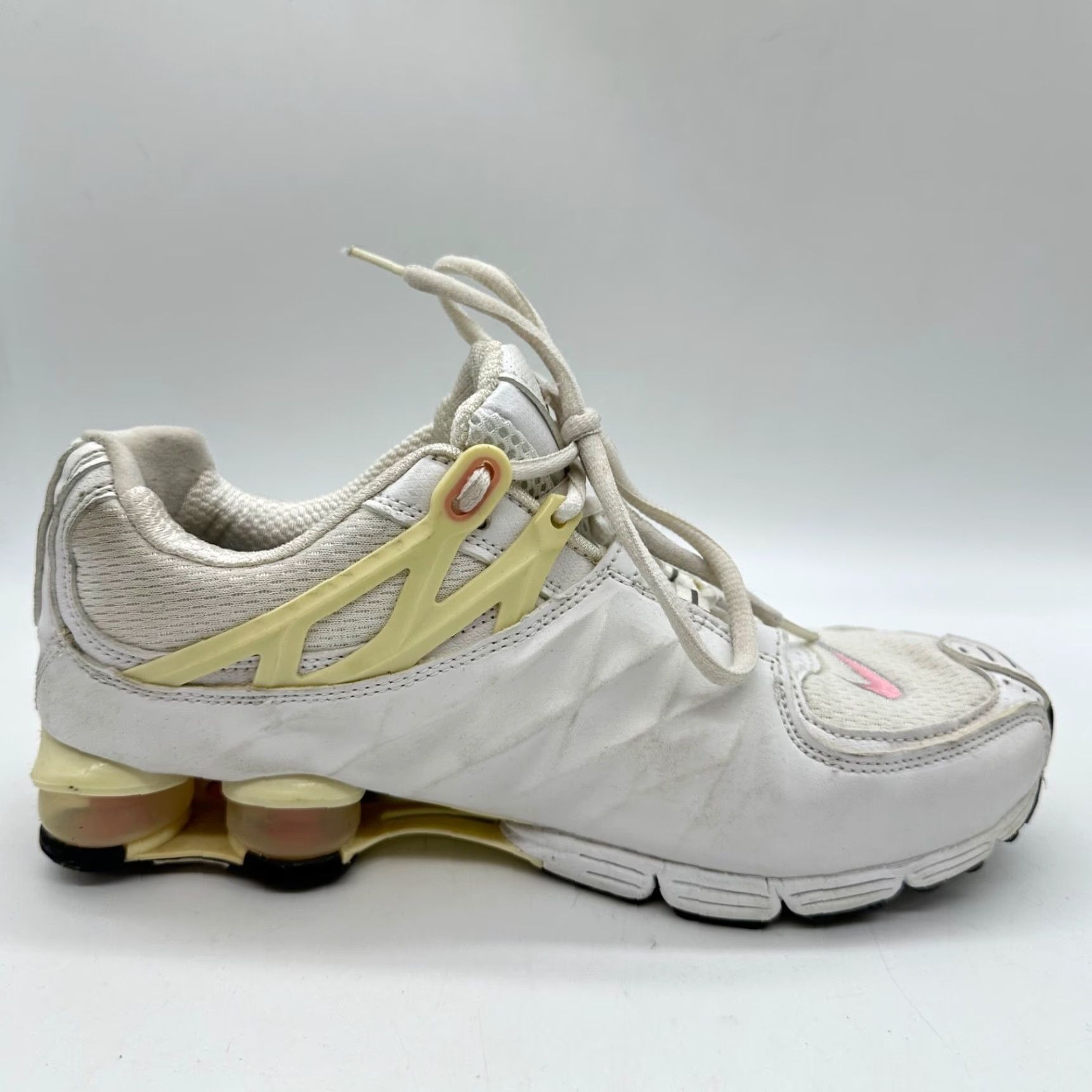 Nike Nike Shox Athletic Sneakers Women's 8.5 White Pink Lace Up Sneakers Women Size US 9 / IT 39 - 4 Thumbnail