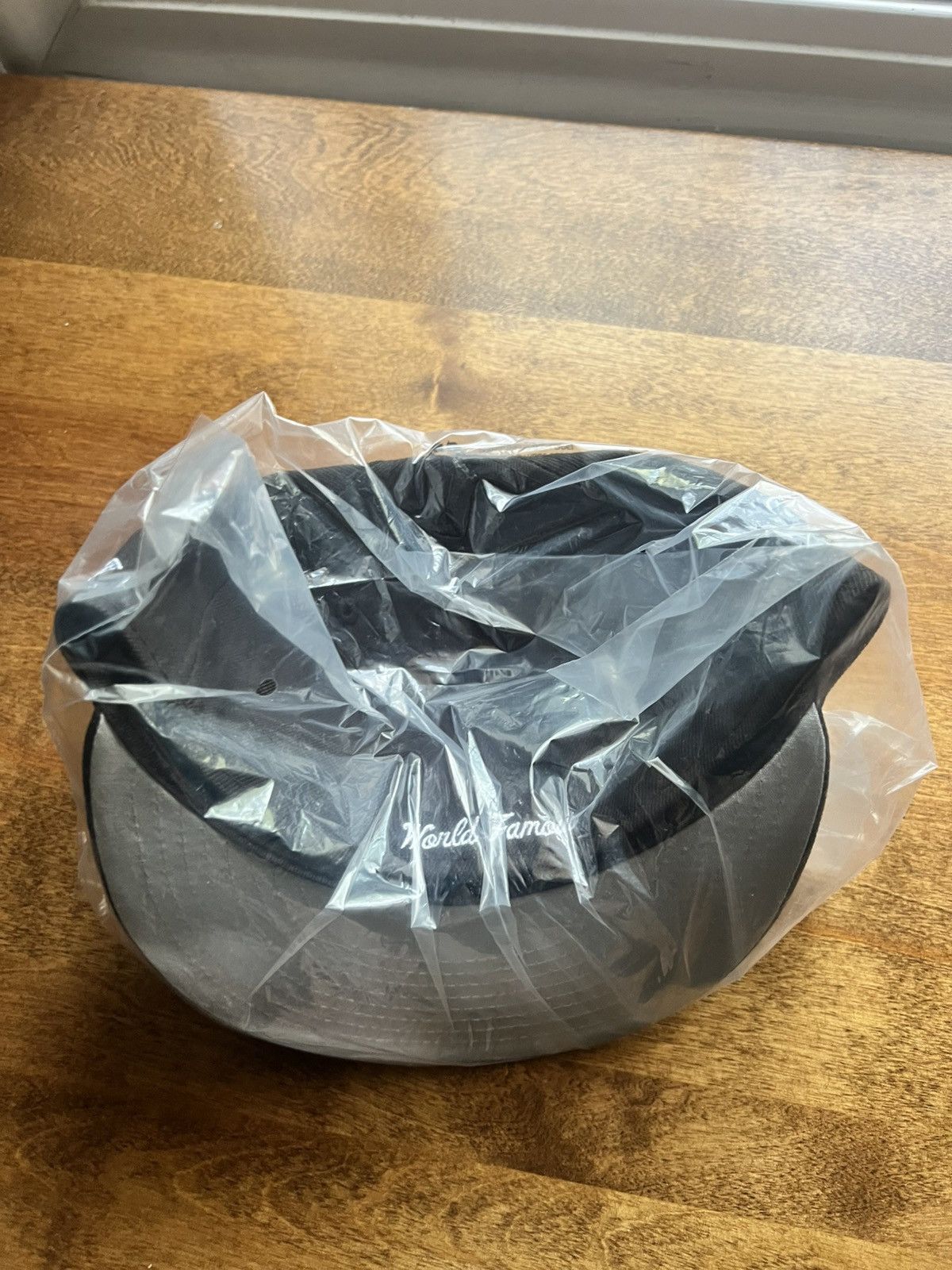 New Era × Supreme 7 1/2 Supreme Breast Cancer Awareness Box Logo Hat Black Size ONE SIZE - 6 Thumbnail