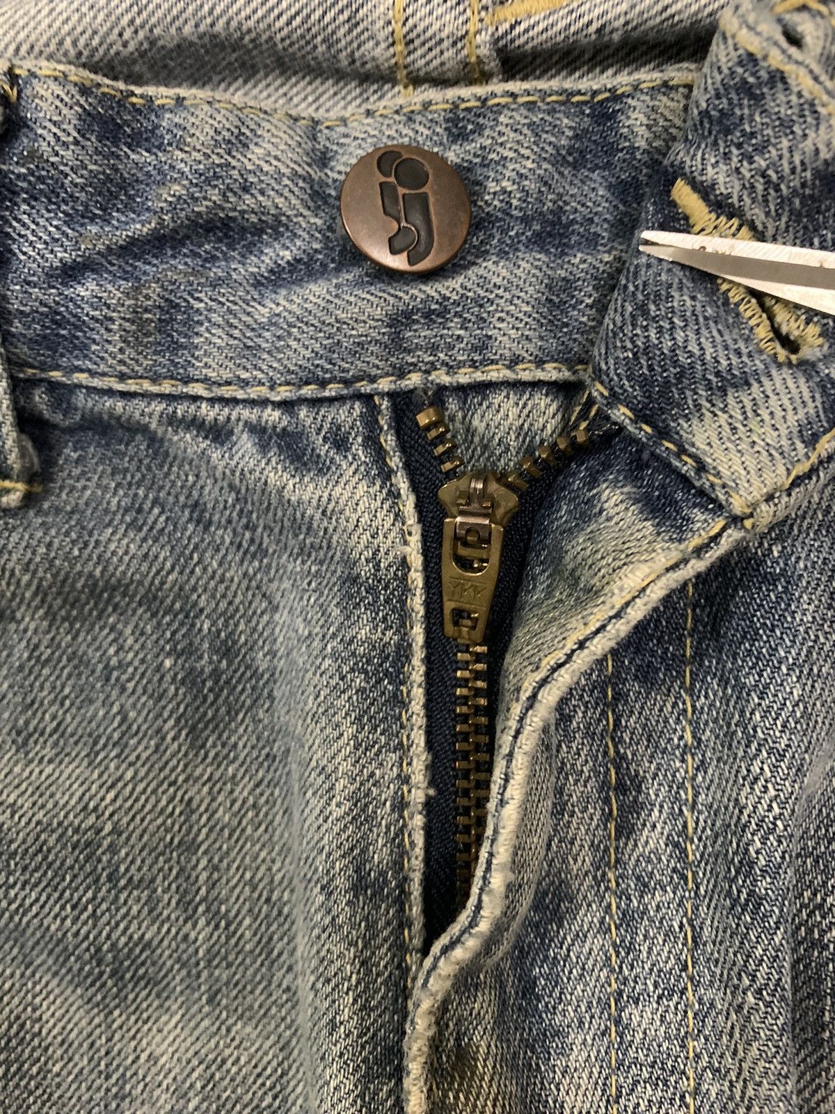 Beams Plus Vintage Japanese Brand Beams Patched Distressed Grunge Jeans Size US 29 - 4 Thumbnail