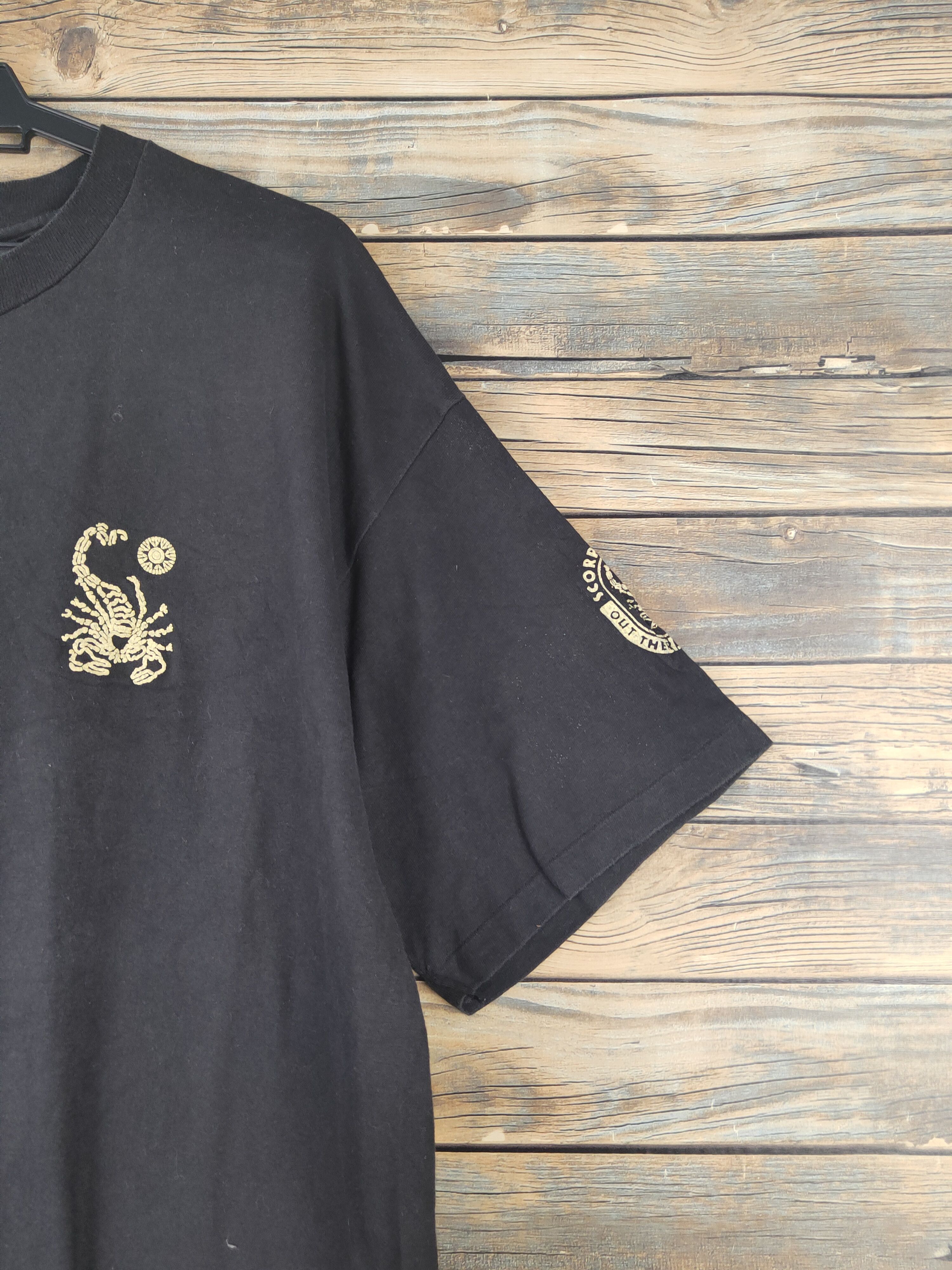 Vintage DL Scorpion Bay Black Short Sleeve T-shirt #1805 Size US XL / EU 56 / 4 - 8 Thumbnail