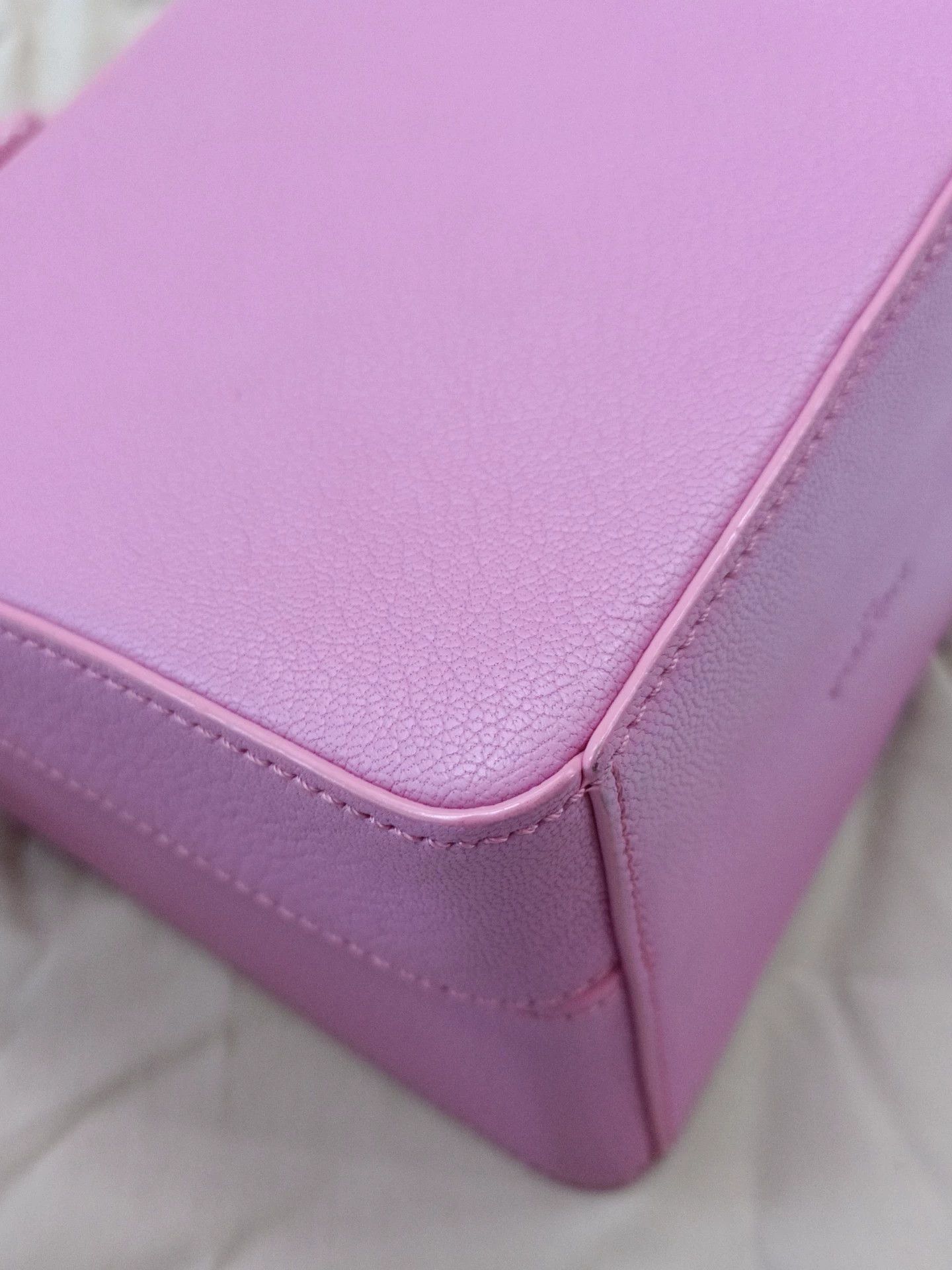 Other The Volon Pink Chain Bag w/Dustbag 15x12x14 Size ONE SIZE - 8 Thumbnail