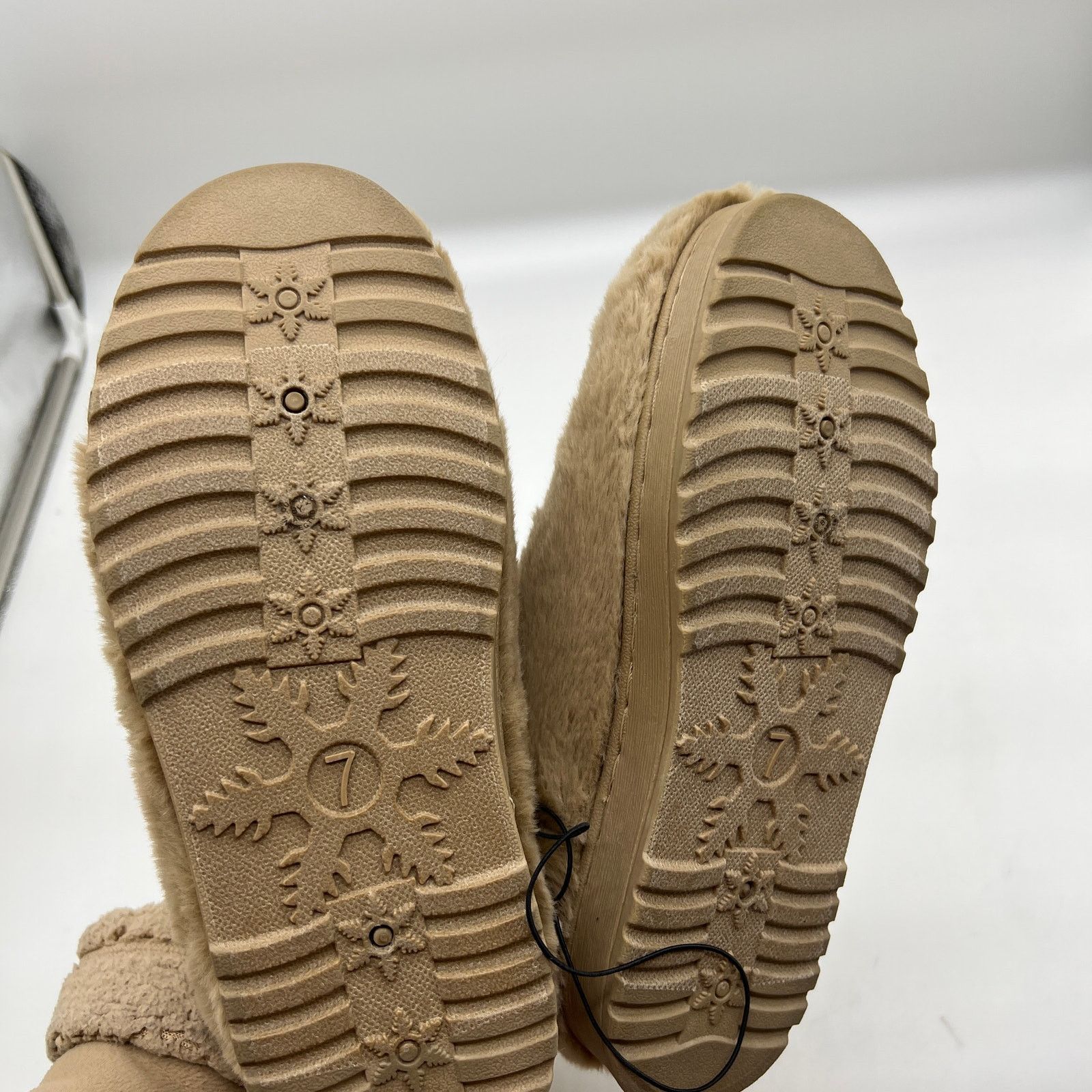 Other Arizona Jean Co Womens Faux Fur Slater Flat Winter Size US 7 / IT 37 - 10 Thumbnail
