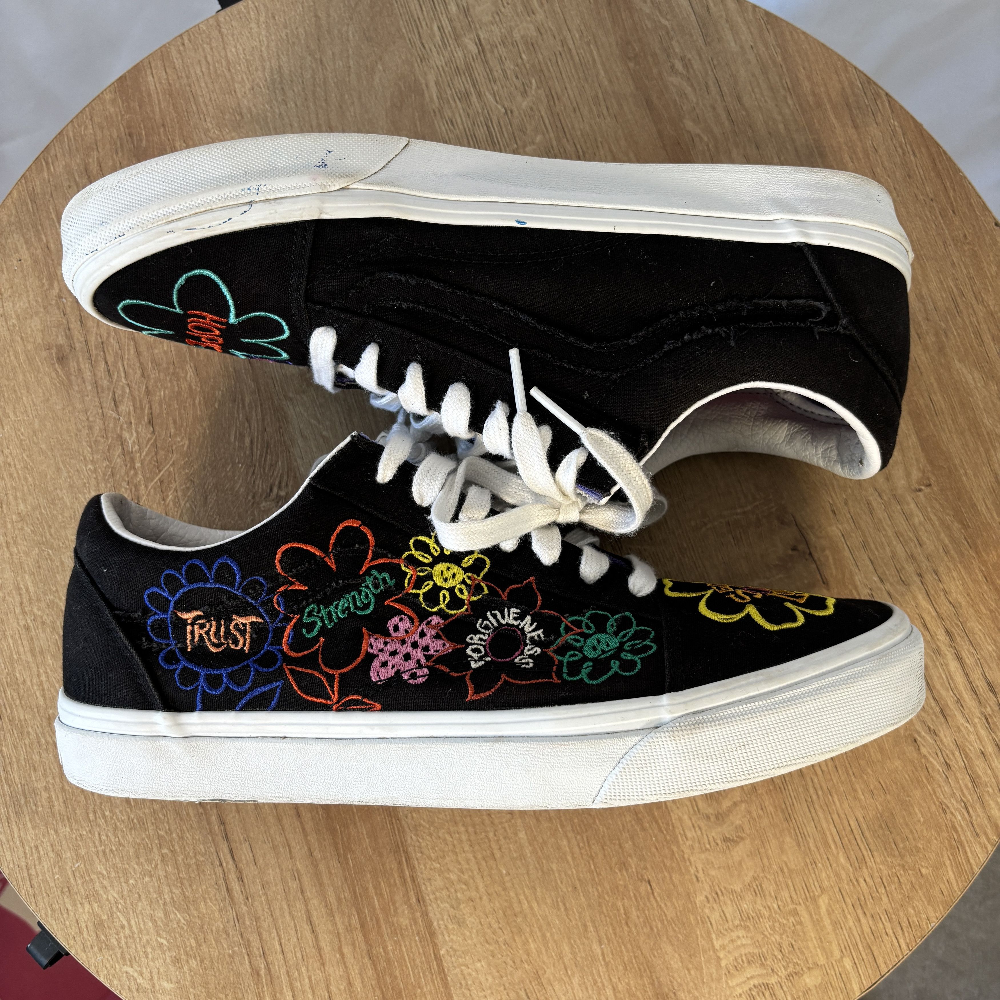 Vans Vans Cultivate Care Old Skool 9.5M Size US 9.5 / EU 42-43 - 8 Thumbnail