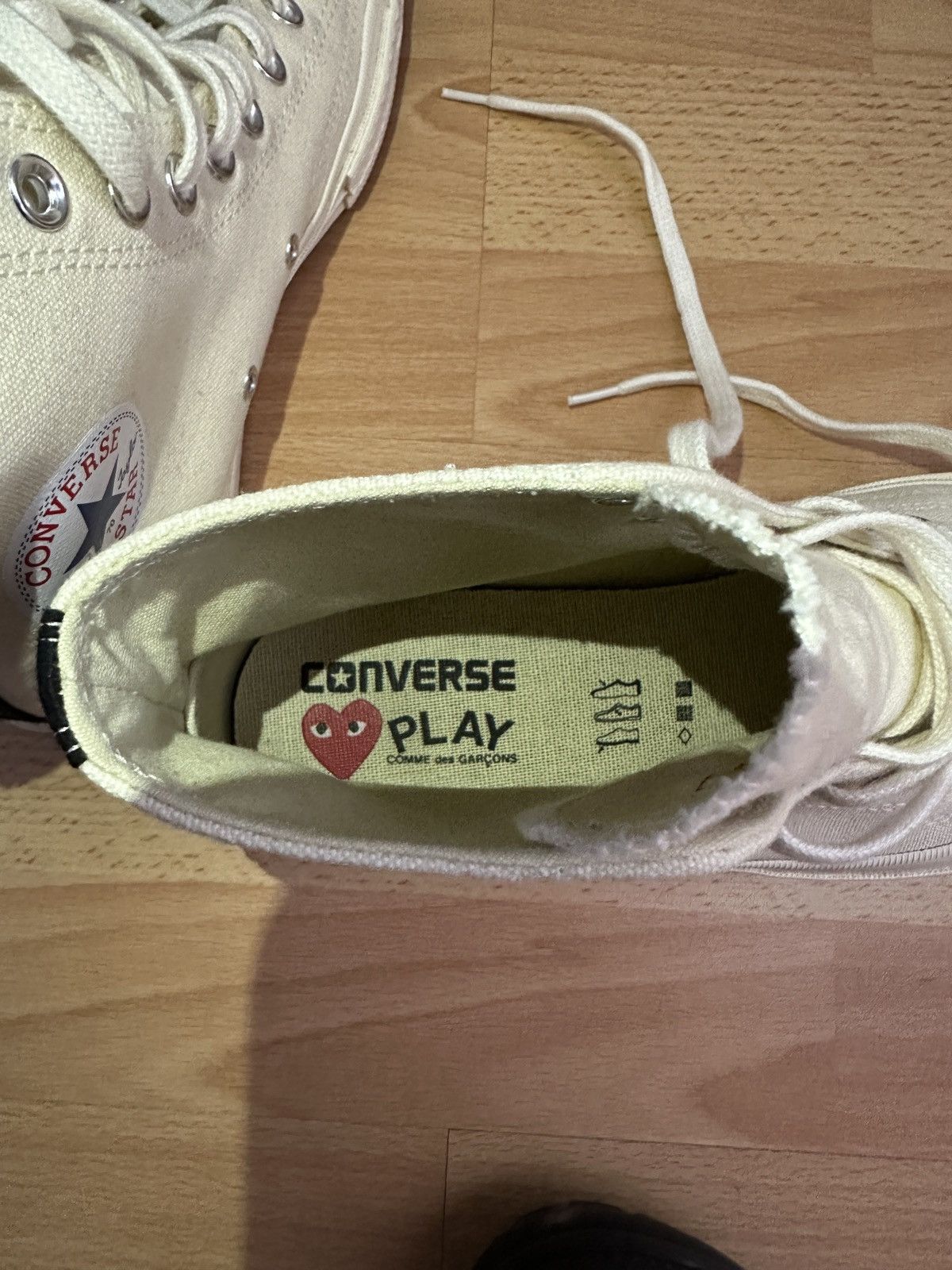 Comme des Garcons Comme Des Garcons Play x Converse Size US 8 / EU 41 - 6 Thumbnail