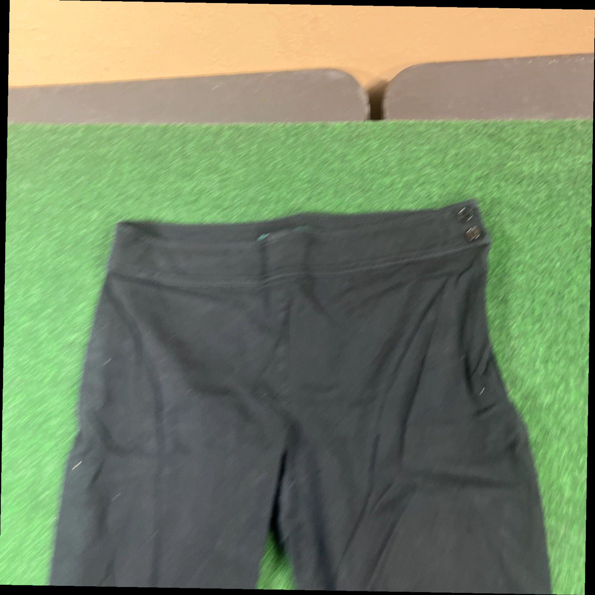 Ralph Lauren LRL Ralph Lauren Women's Size 12 Black Zip Fly Straight Leg Capri Pants Size 34" / US 12 / IT 48 - 2 Thumbnail