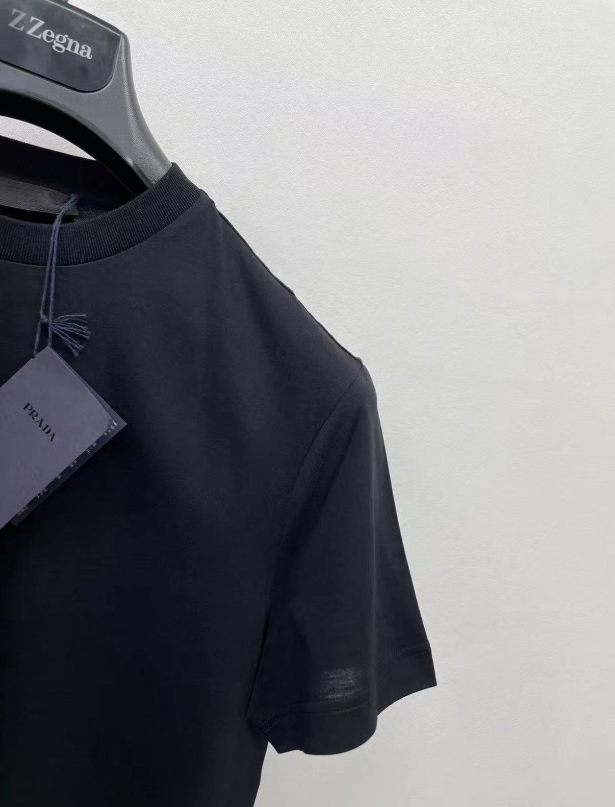Prada PRADA 100% Cotton Short Sleeve T-shirt J30 Size US S / EU 44-46 / 1 - 3 Thumbnail