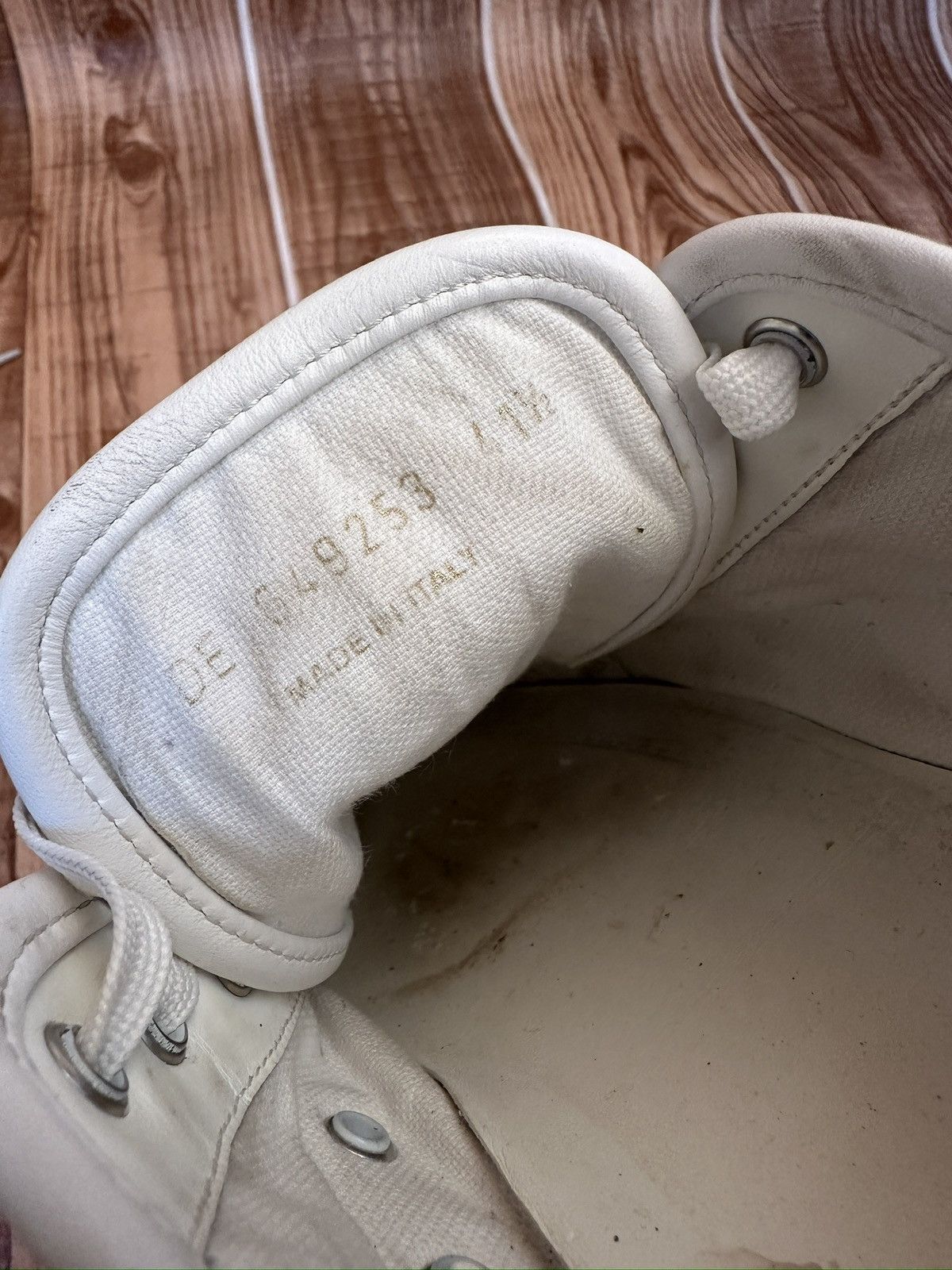 Yves Saint Laurent Saint Laurent Malibu White Leather Lace Up Lowtop Sneaks Size US 8.5 / EU 41-42 - 20 Thumbnail