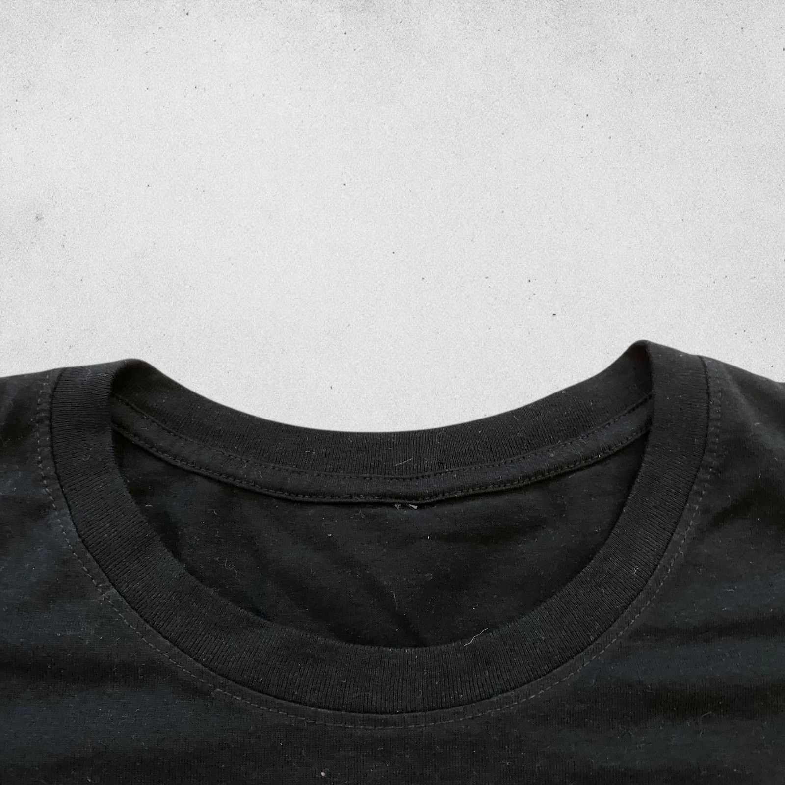 Band Tees × Vintage Vintage Deftones Around The Fur Iron On Graphic Band T Shirt Size US L / EU 52-54 / 3 - 3 Thumbnail