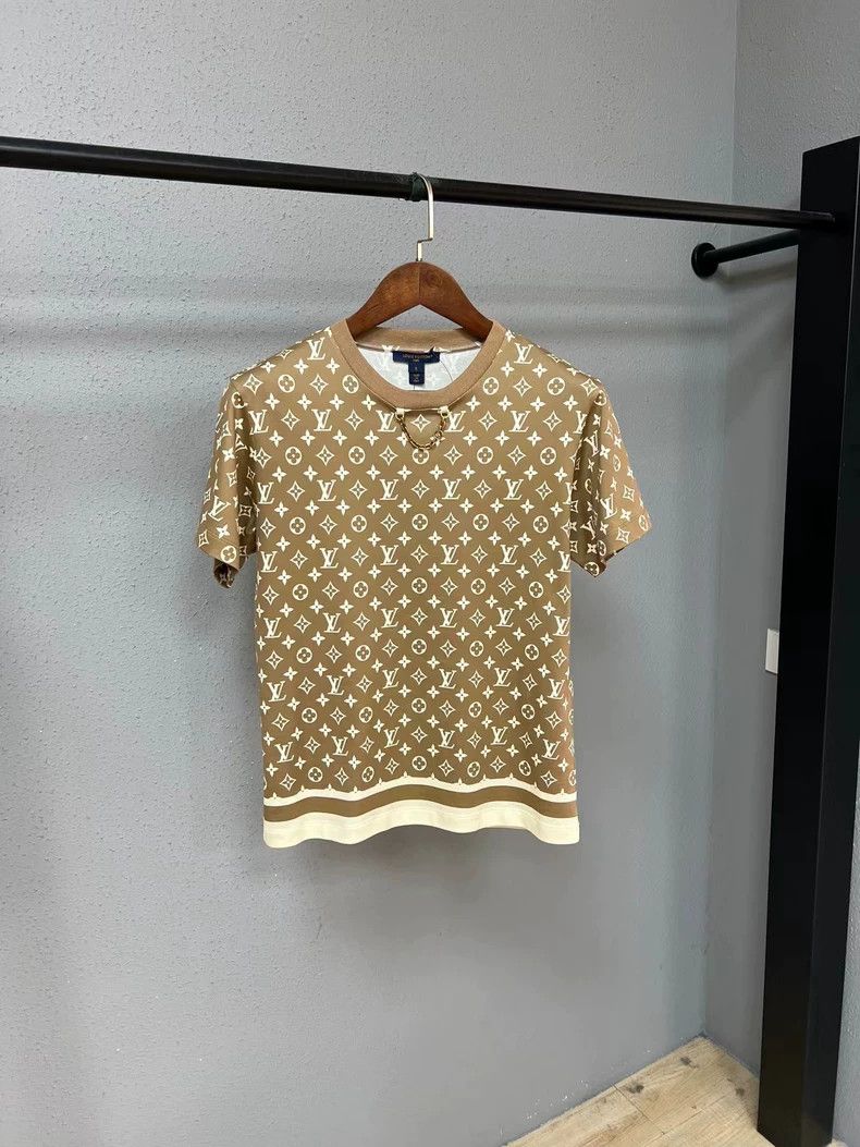 Louis Vuitton Louis Vuitton Full-print short sleeve Size US S / EU 44-46 / 1 - 1 Thumbnail