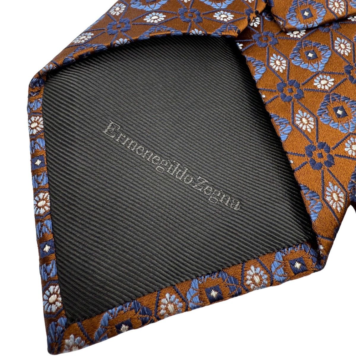 Ermenegildo Zegna Ermenegildo Zegna Silk Tie, Brown, Made in Italy, Like New Size ONE SIZE - 4 Thumbnail