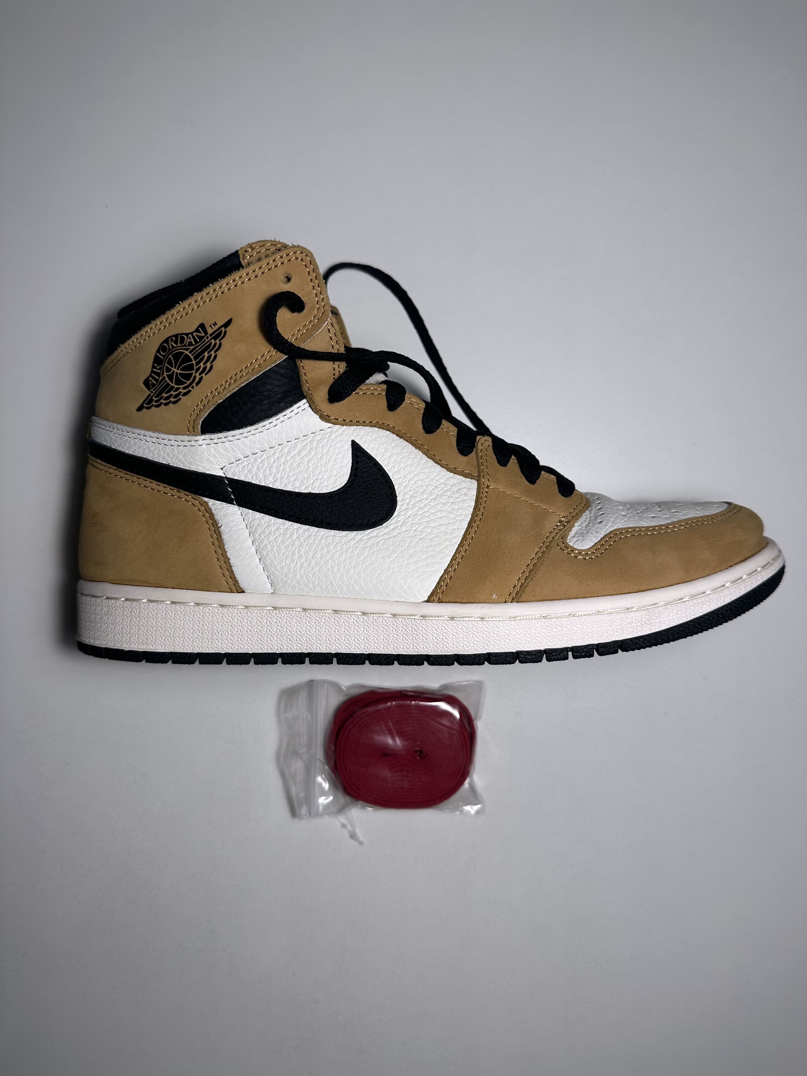 Jordan Brand Nike Air Jordan 1 High Rookie of the Year Size US 11 / EU 44 - 1 Thumbnail