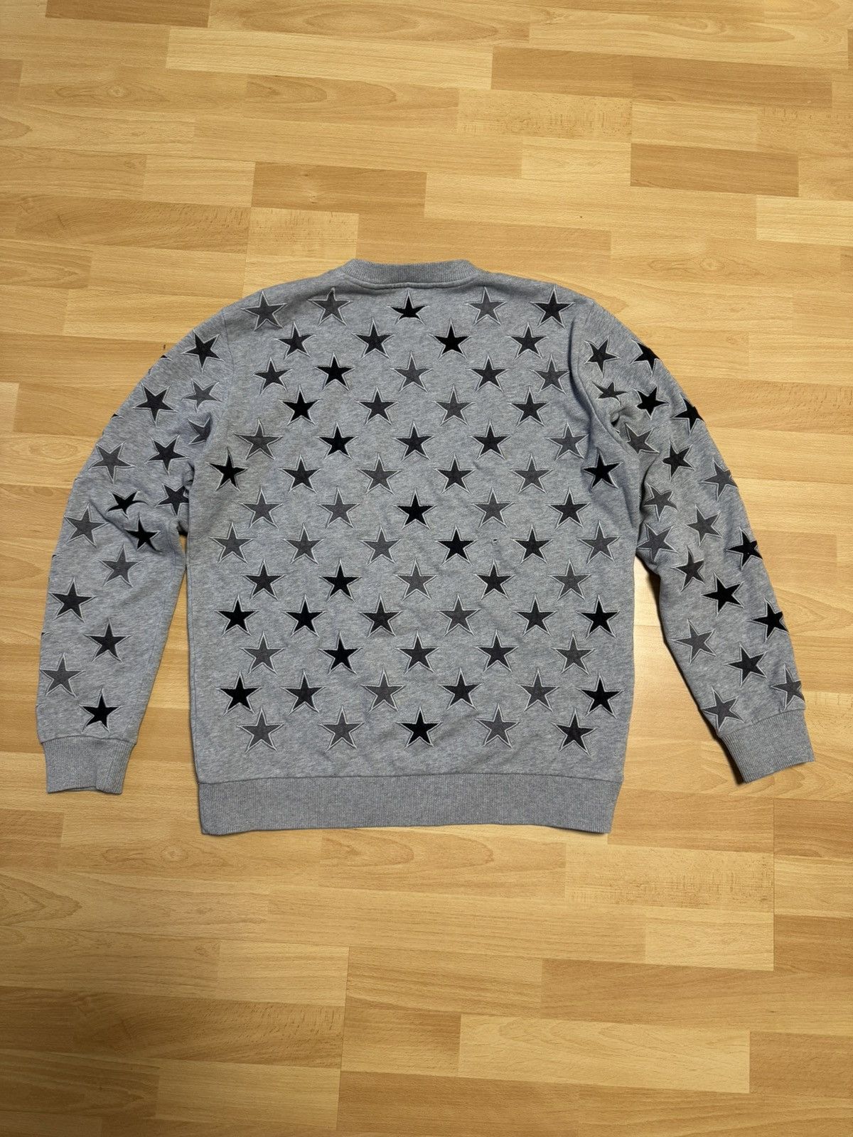 Givenchy AW/16 Givenchy All Over Star Sweater Riccardo Tisci Size US S / EU 44-46 / 1 - 2 Thumbnail