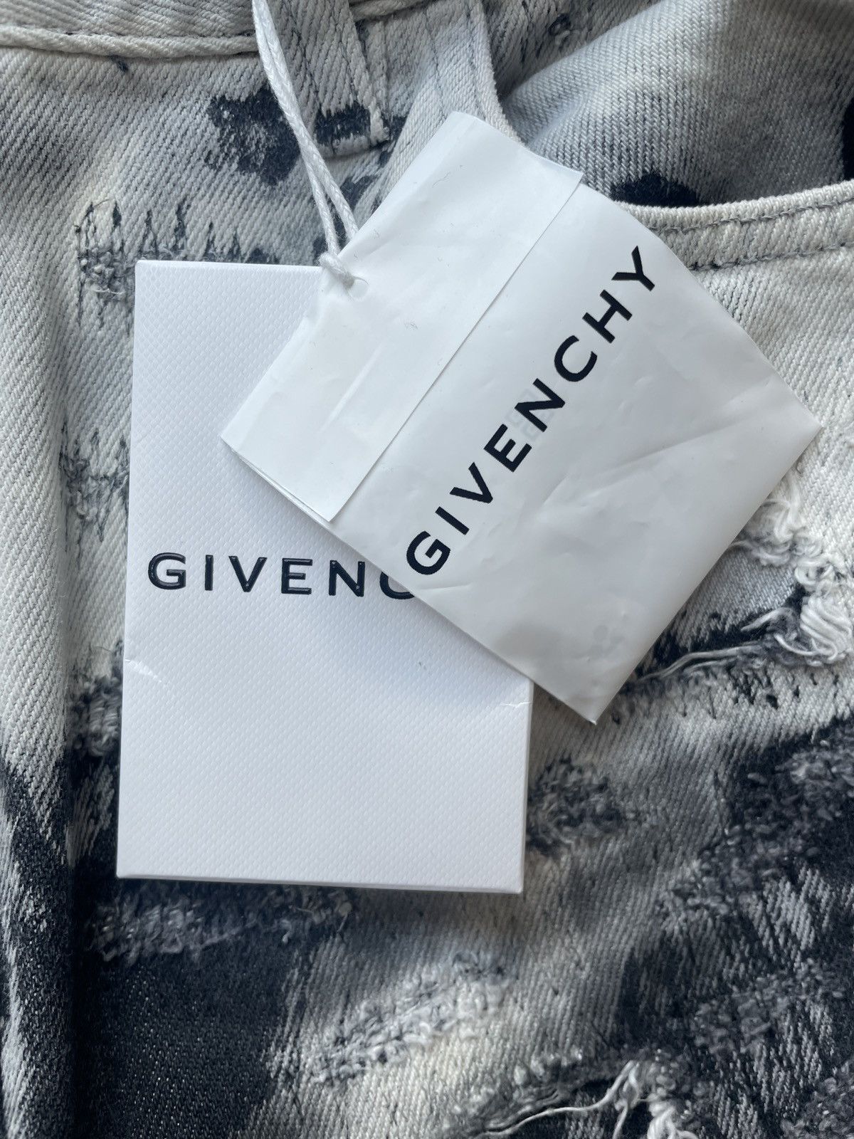 Givenchy Givenchy SS23 distressed two-tone pink denim Size 27" / US 4 / IT 40 - 7 Thumbnail