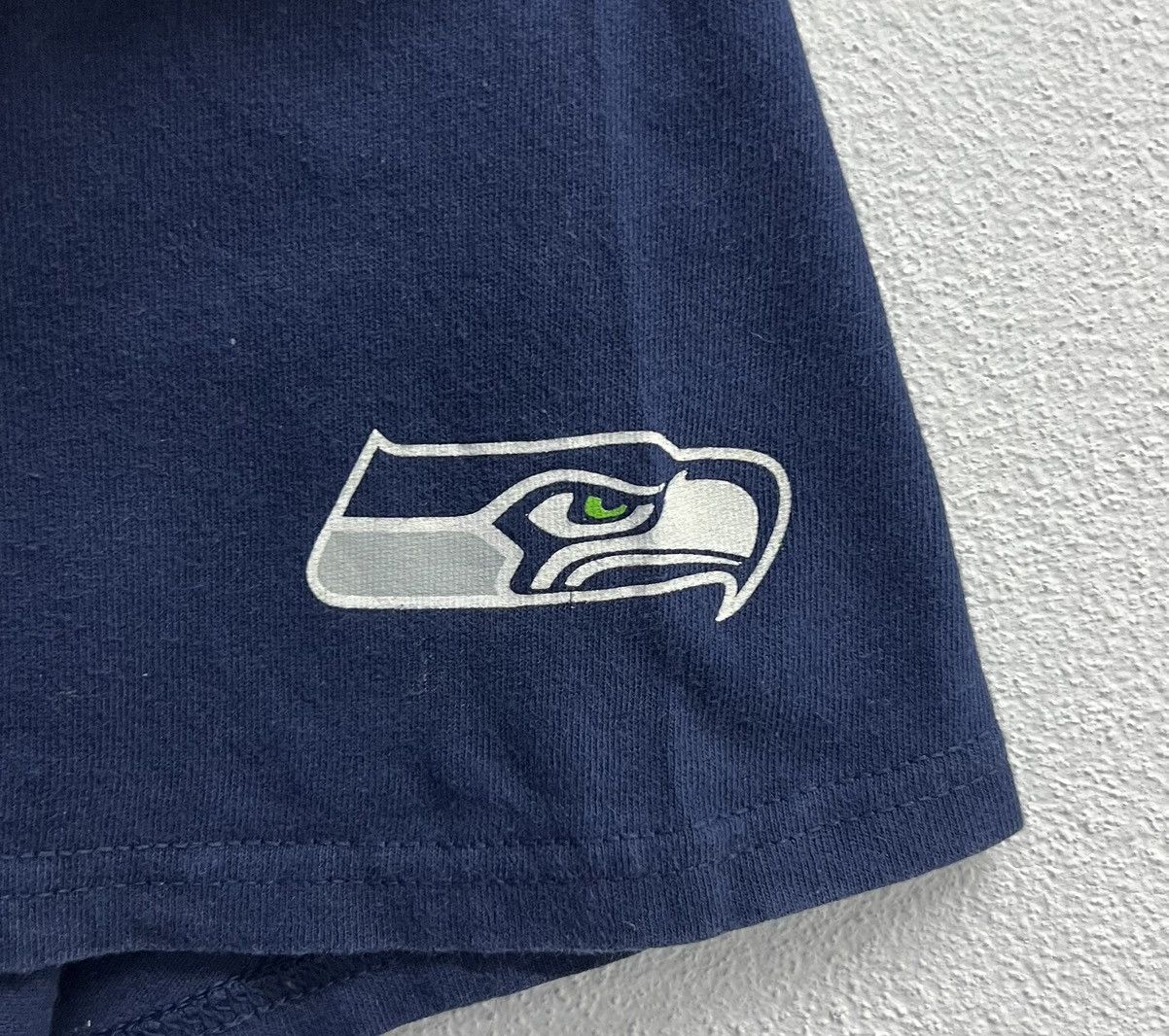 Vintage 🔥grailsale🔥 TEAM APPAREL SEATTLE SEAHAWKS SHIRT Size US XL / EU 56 / 4 - 6 Thumbnail