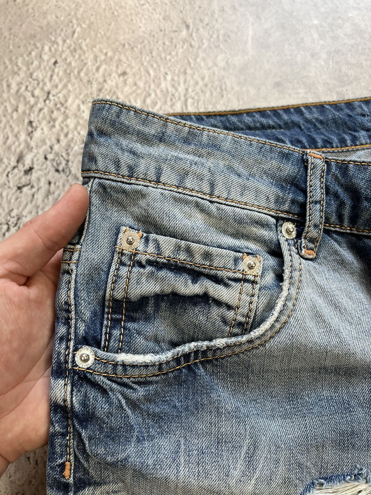 Dsquared2 Dsquared distressed luxury jeans shorts Size US 30 / EU 46 - 7 Thumbnail