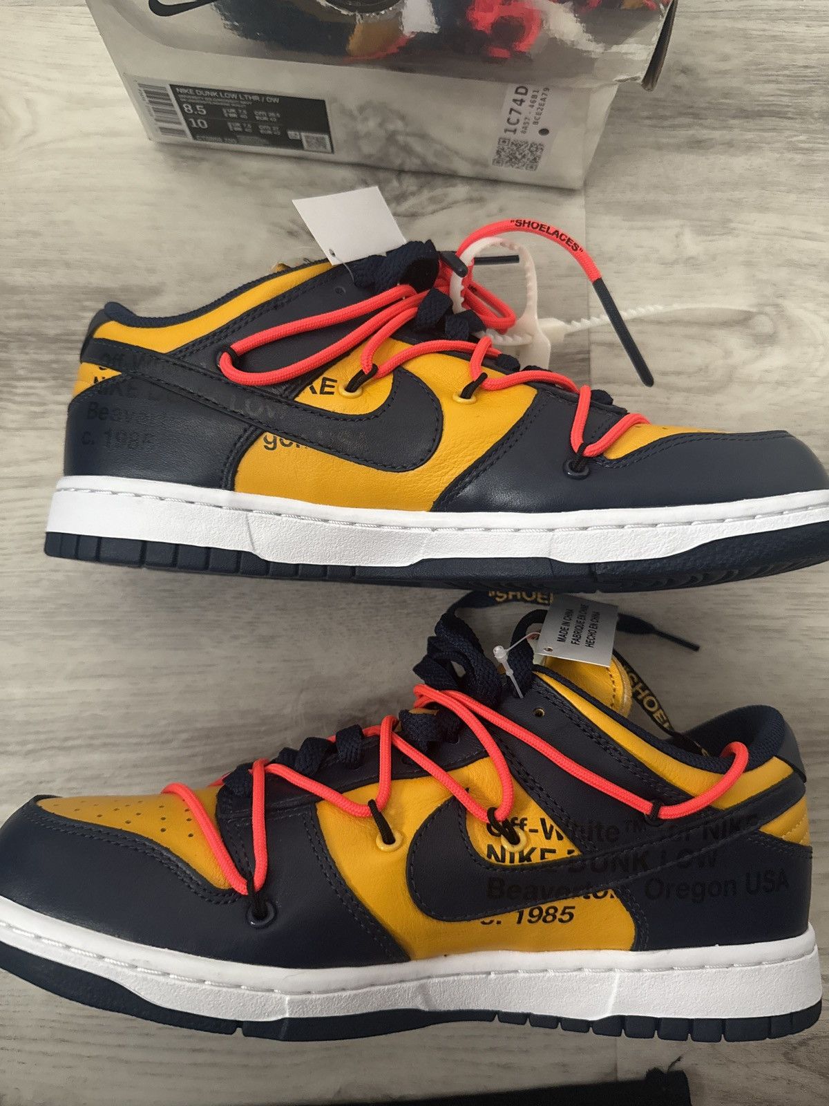 Nike × Off-White Nike X Offwhite Dunk Low University Gold Size US 8.5 / EU 41-42 - 2 Thumbnail