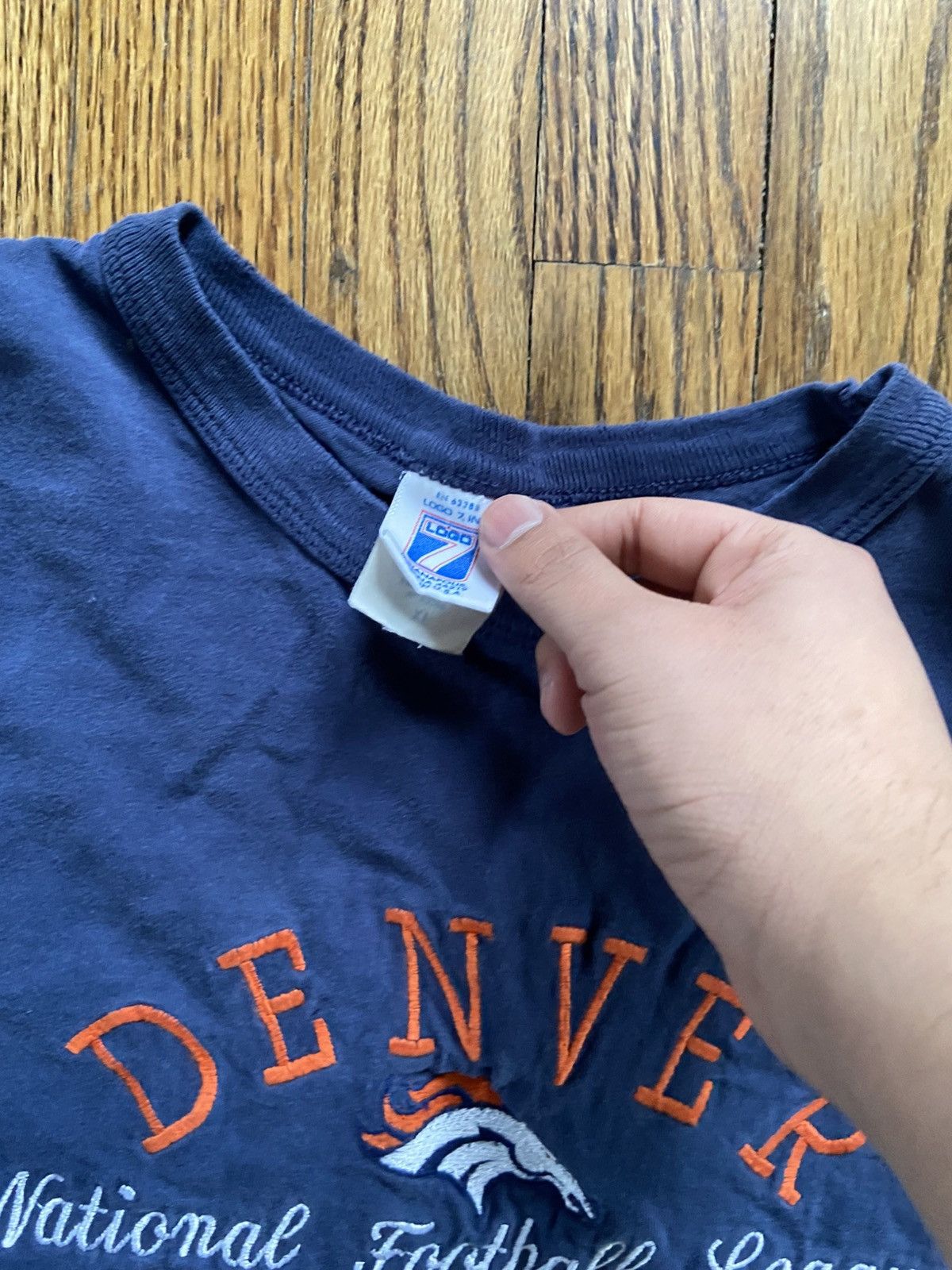 Logo 7 × NFL × Vintage Vintage Denver broncos t shirt Size US XL / EU 56 / 4 - 5 Thumbnail