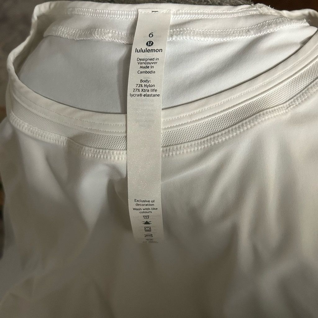 Lululemon Lululemon Sunday Sprint Short Sleeved | EUC | Sz 6 UNICORN Size M / US 6-8 / IT 42-44 - 5 Thumbnail