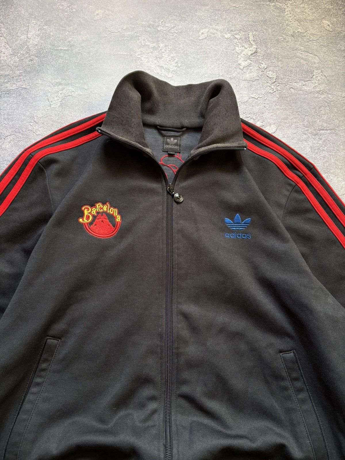 Adidas Vintage 00s Adidas OG Barcelona City Y2K Retro Track Jacket Size US L / EU 52-54 / 3 - 6 Thumbnail