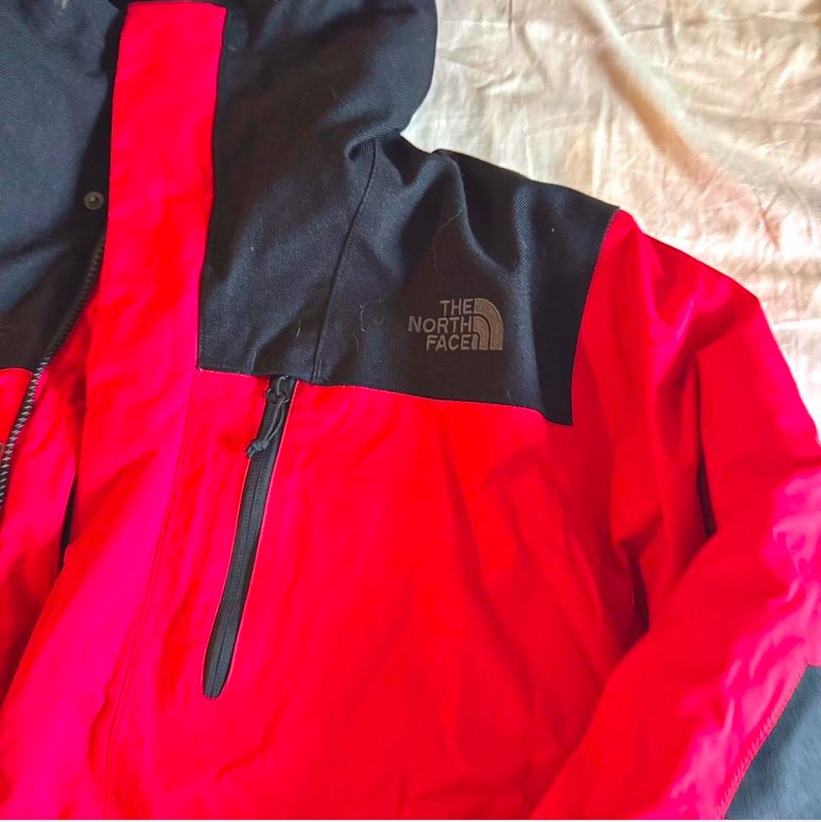 The North Face North Face Men’s Red & Black Down Parka with Fur-Trim Hood Size US M / EU 48-50 / 2 - 4 Thumbnail