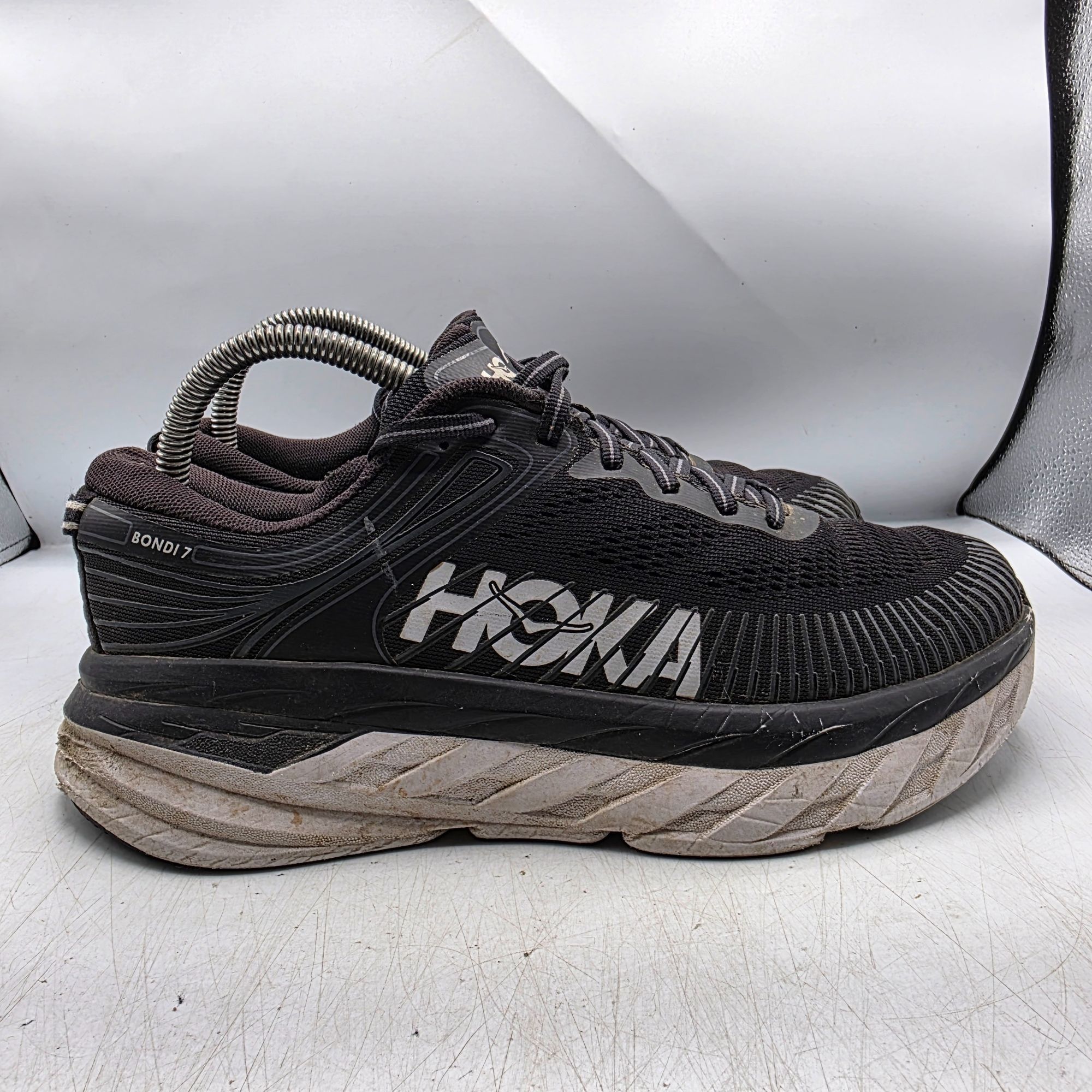 Hoka Hoka One One Bondi 7 Womens Size 8 D Wide Black Athletic Sho Size US 8 / IT 38 - 13 Thumbnail