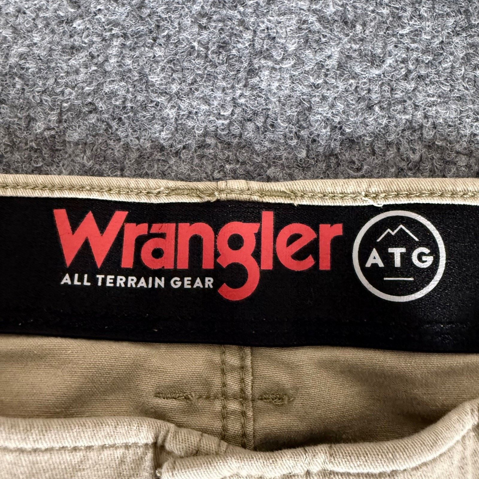 Wrangler Wrangler ATG Mens Cargo Pant Beige 34x30 Outdoor Hiking Size US 34 / EU 50 - 2 Thumbnail