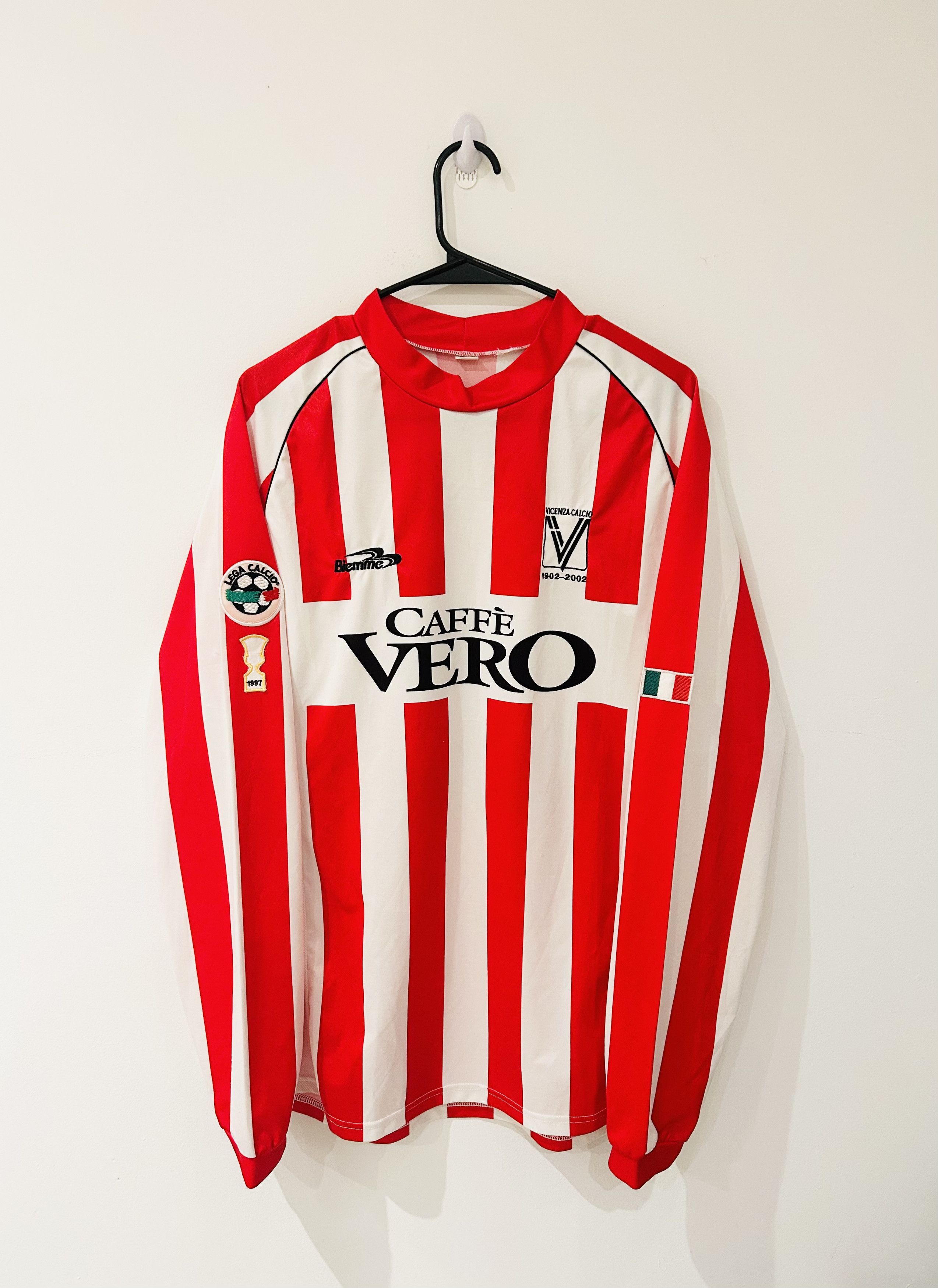 Vicenza 2001/02 home Matchworn jersey