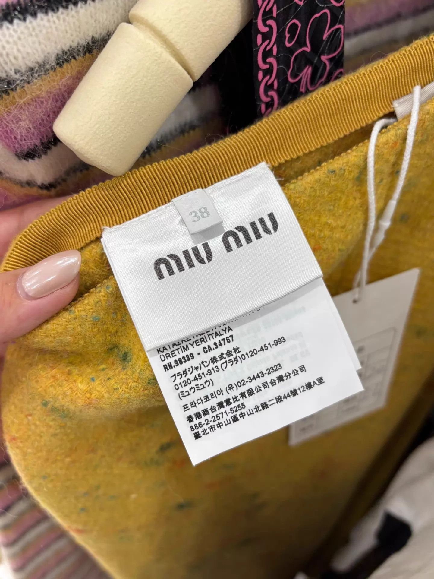 Miu Miu Miu Miu 25FW Yellow Twill Wool Skirt 38 Mint Size 26" / US 2 / IT 38 - 8 Thumbnail
