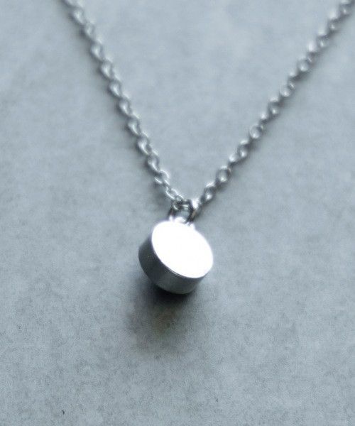 Number (N)ine NO TARIFFS! Number nine round logo stone charm necklace Size ONE SIZE - 7 Thumbnail