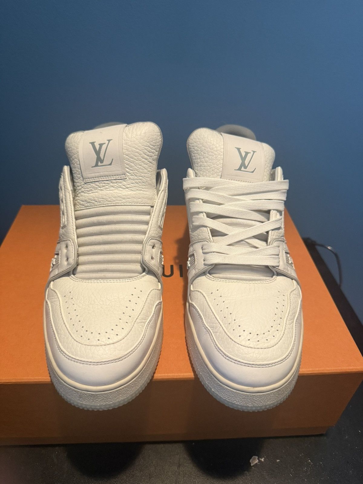 Louis Vuitton Louis Vuitton Runners Size US 9 / EU 42 - 1 Thumbnail