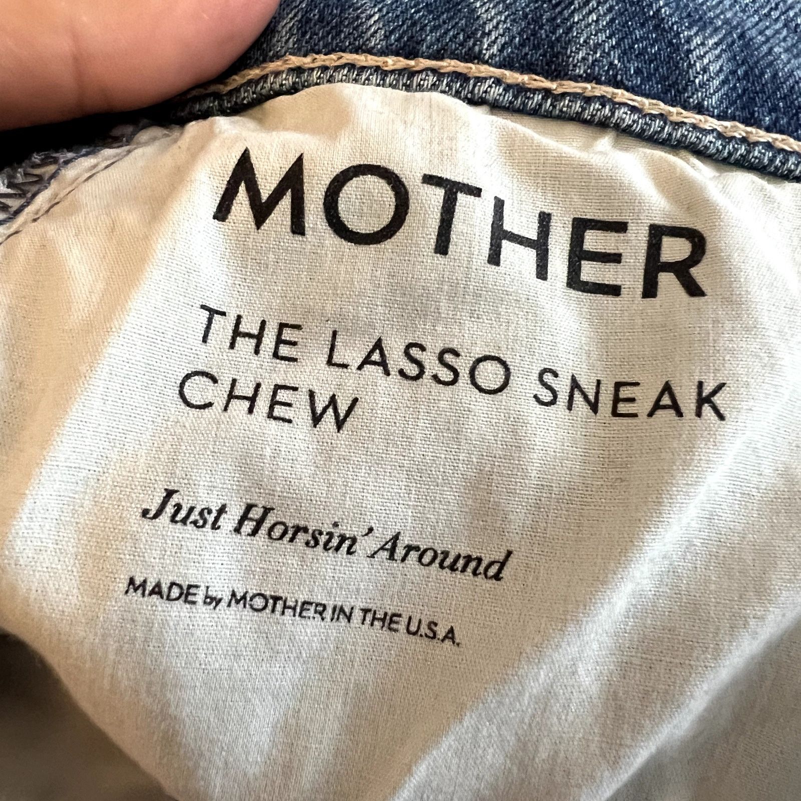 MOTHER Mother The Lasso Sneak Chew Jeans 27 Size 27" / US 4 / IT 40 - 7 Thumbnail