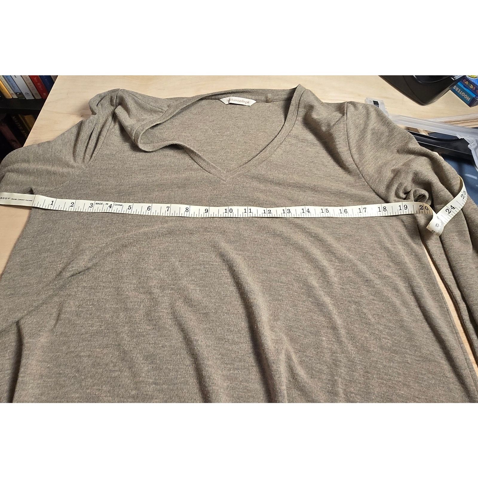 Soft Surroundings Soft Surroundings Medium Simply Elegant Sweater tan V-neck Size M / US 6-8 / IT 42-44 - 6 Thumbnail