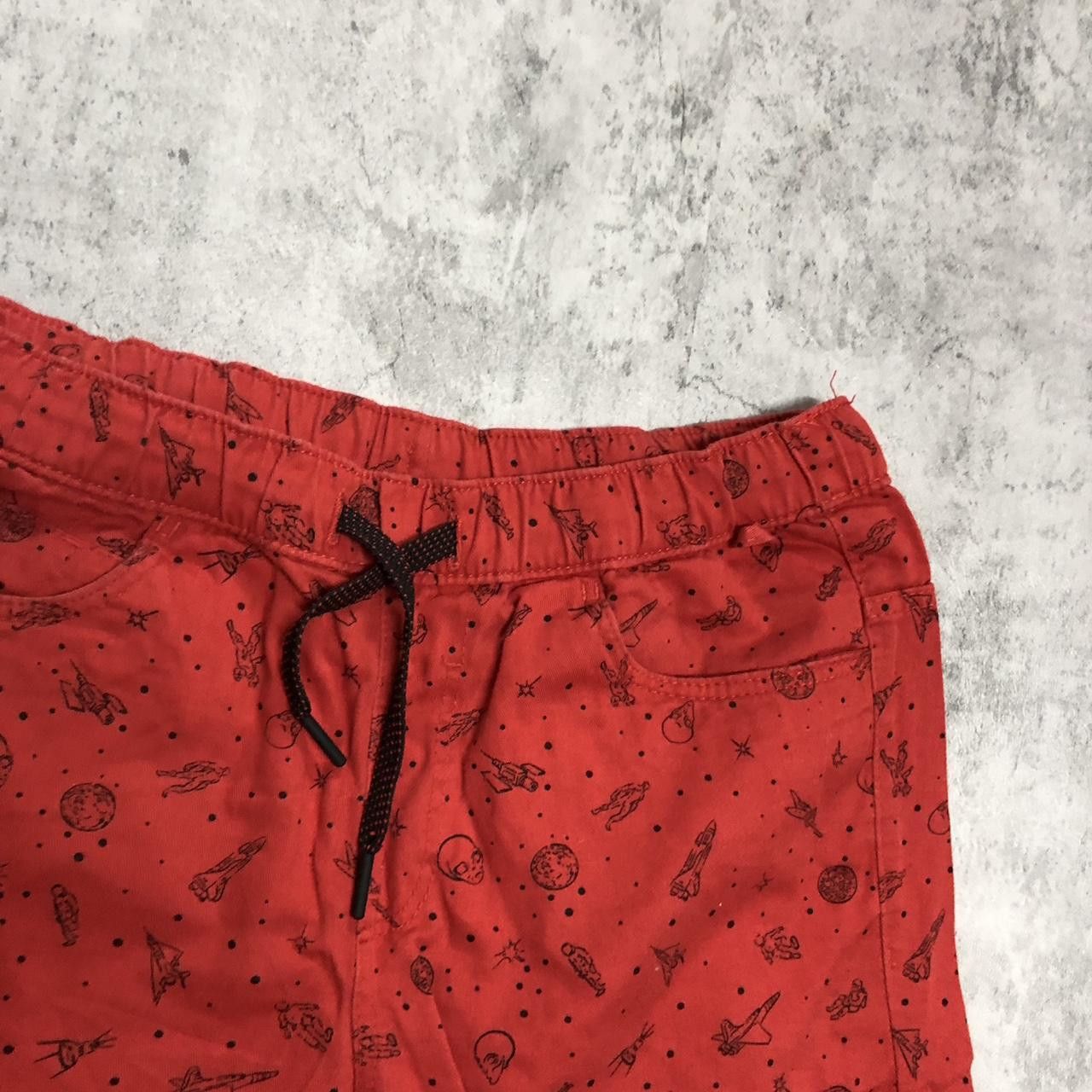 Other Croppt red and black shorts #skater Size US 32 / EU 48 - 2 Thumbnail