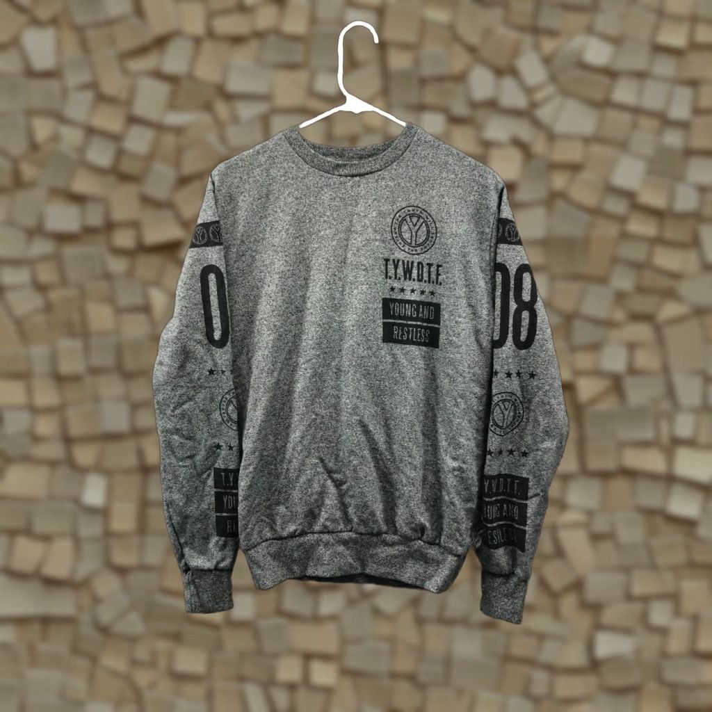 H&M H&M Divided Sweatshirt Mens Size S Gray Long Sleeve Crew Neck Pullover Hooded Pockets Graphic? No, Logo Accents, Regular Fit, Cotton Size US S / EU 44-46 / 1 - 1 Thumbnail