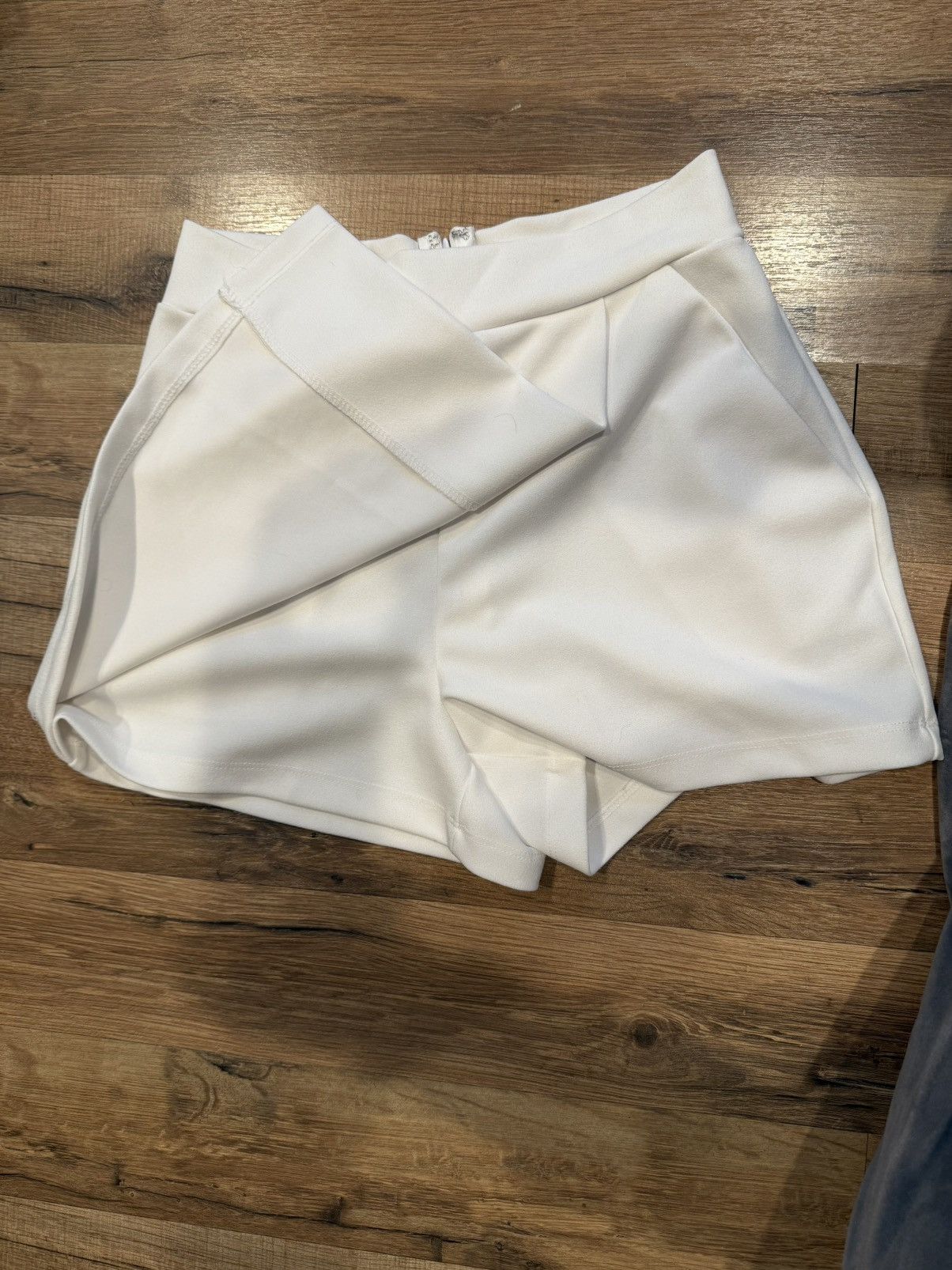 Forever 21 Mini Skiri Size 25" / US 0 / IT 36 - 2 Thumbnail