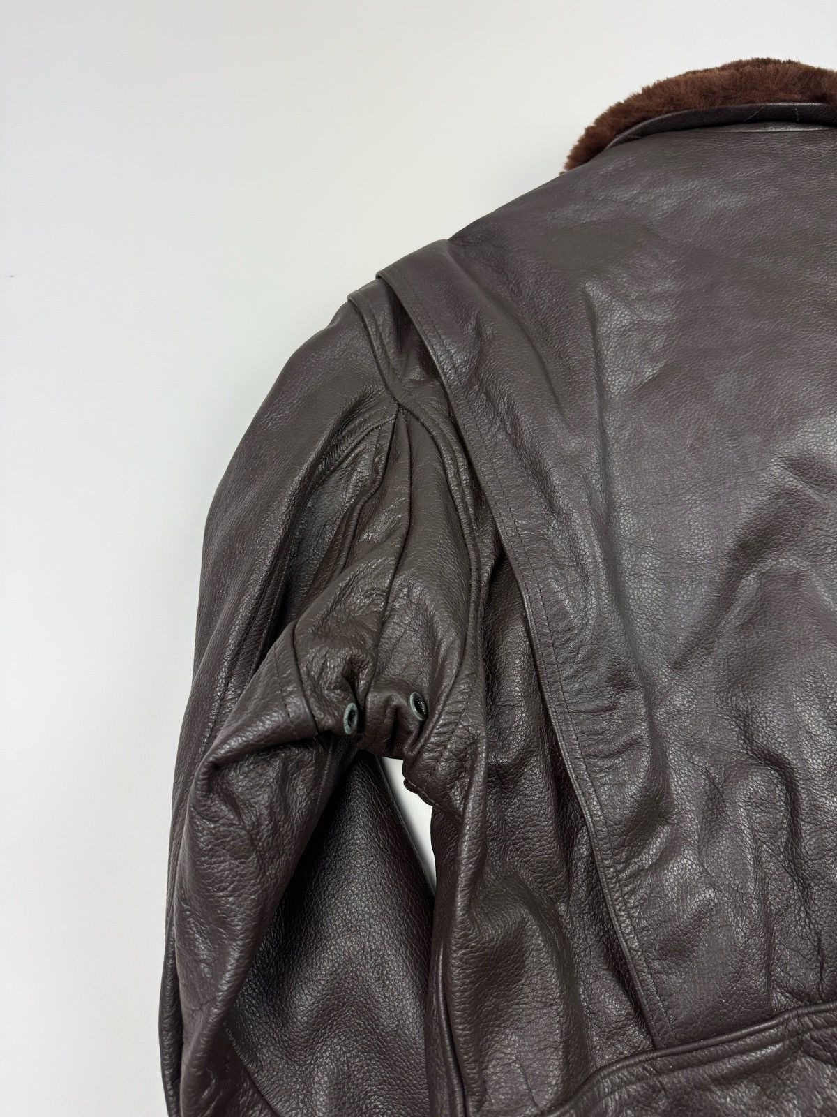 Vintage Vintage G.T.H Leathers G1 USN Flight Jacket Size US XL / EU 56 / 4 - 14 Thumbnail