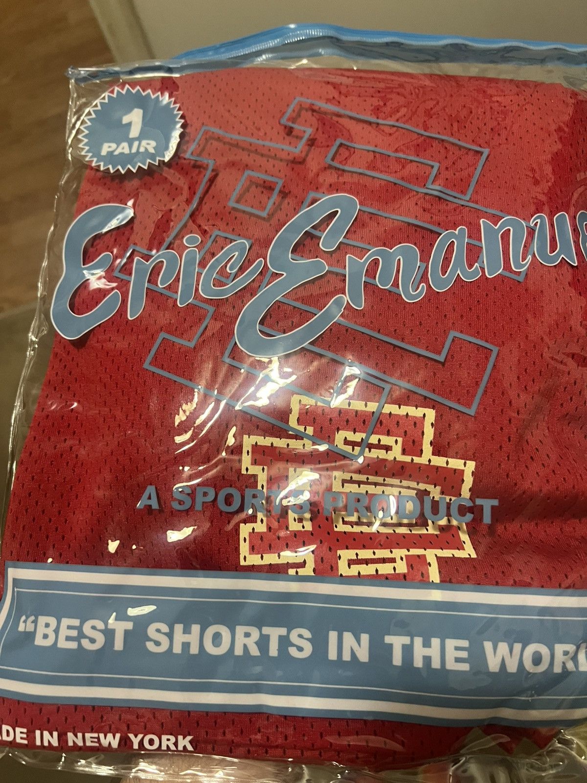 Eric Emanuel Eric Emanuel EE red baggy shorts medium Size US 30 / EU 46 - 1 Thumbnail