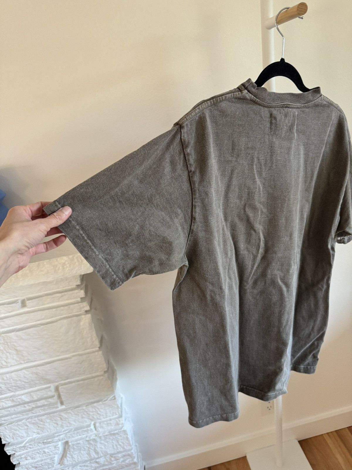 XENIA TELUNTS Kapan tee, taupe gray Size US L / EU 52-54 / 3 - 5 Thumbnail